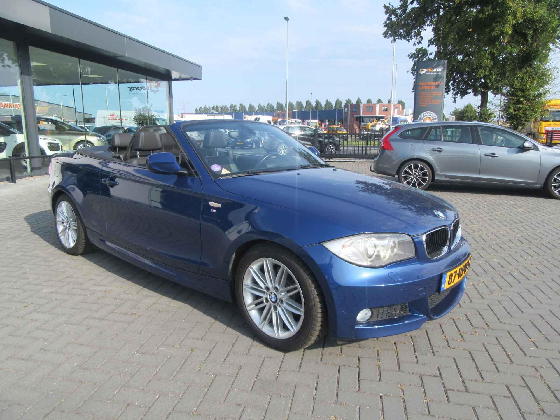 BMW 1 Serie Cabrio 118i M Sport High Executive, Navigatie - 3/32