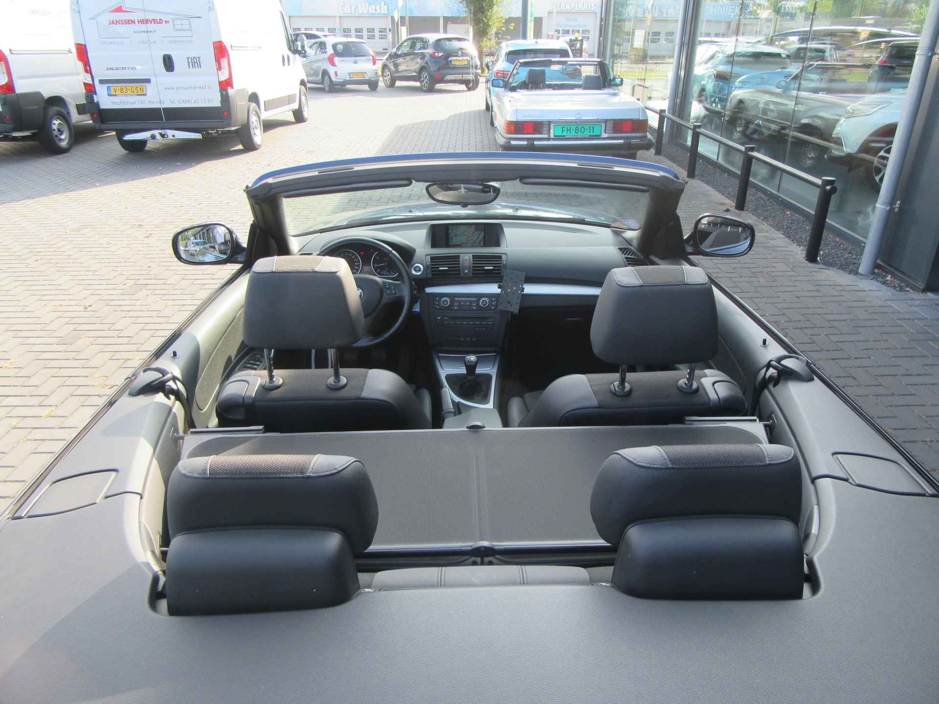 BMW 1 Serie Cabrio 118i M Sport High Executive, Navigatie - 10/32