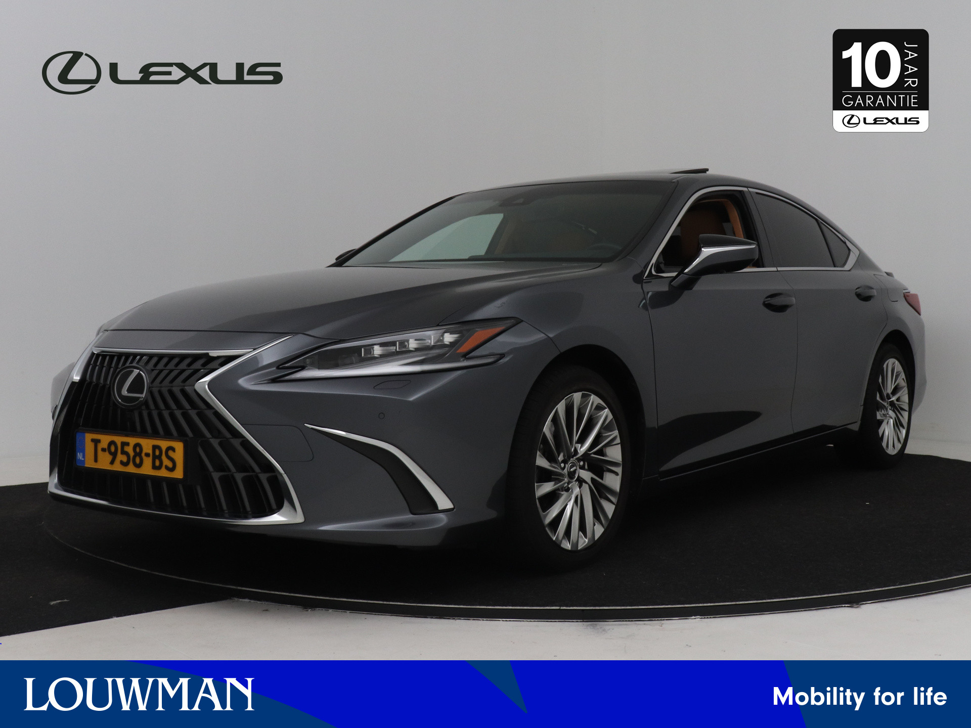 Lexus ES 300h President Line | Stoel en stuurwiel verwarmd | Leder | LM velgen | Schuif/kanteldak |