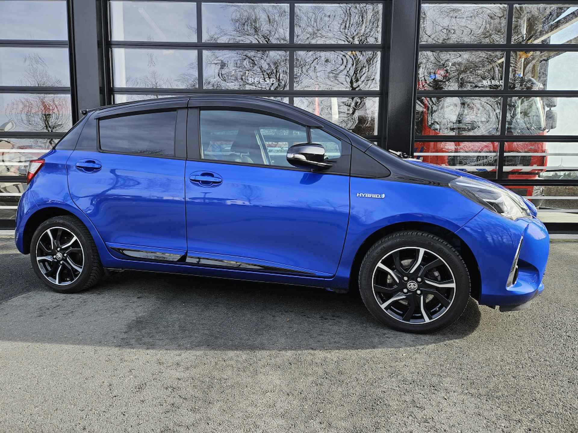 Toyota Yaris 1.5 Hybrid Style | Bi-tone | Nav | Cam | Clima | Rijklaarprijs