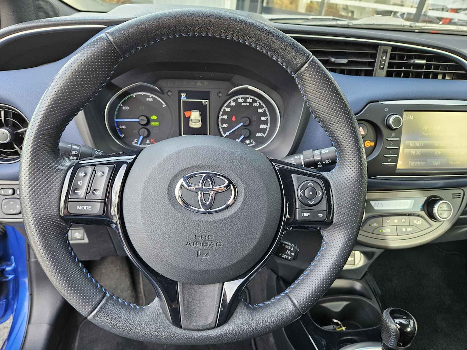 Toyota Yaris 1.5 Hybrid Style | Bi-tone | Nav | Cam | Clima | Rijklaarprijs - 17/31