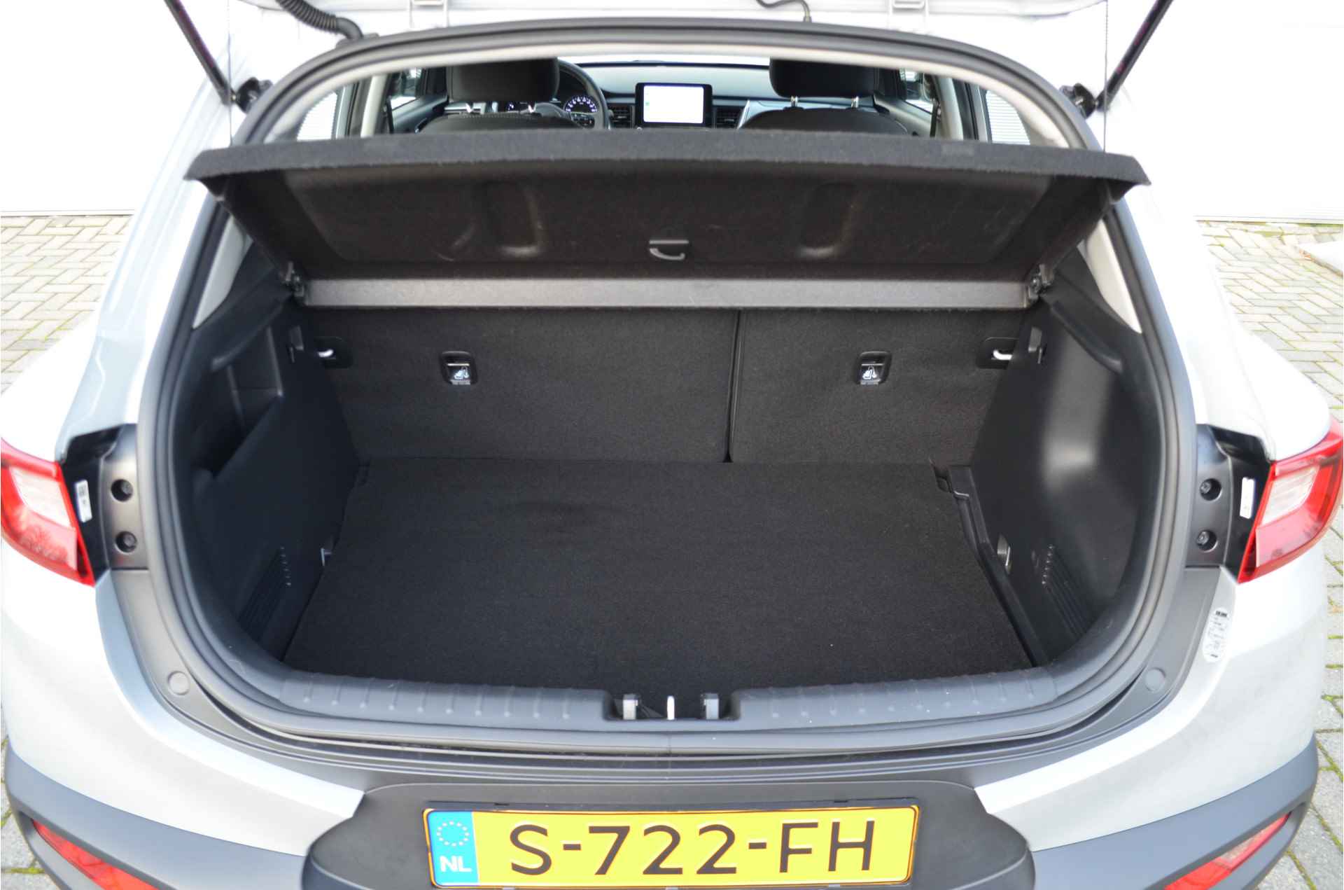 Kia Stonic 1.0 T-GDI MHEV DYNAMIC LINE | HOGE ZIT | 17'' LICHTMETAAL | TREKHAAK | ALL IN RIJKLAARPRIJS - 23/45