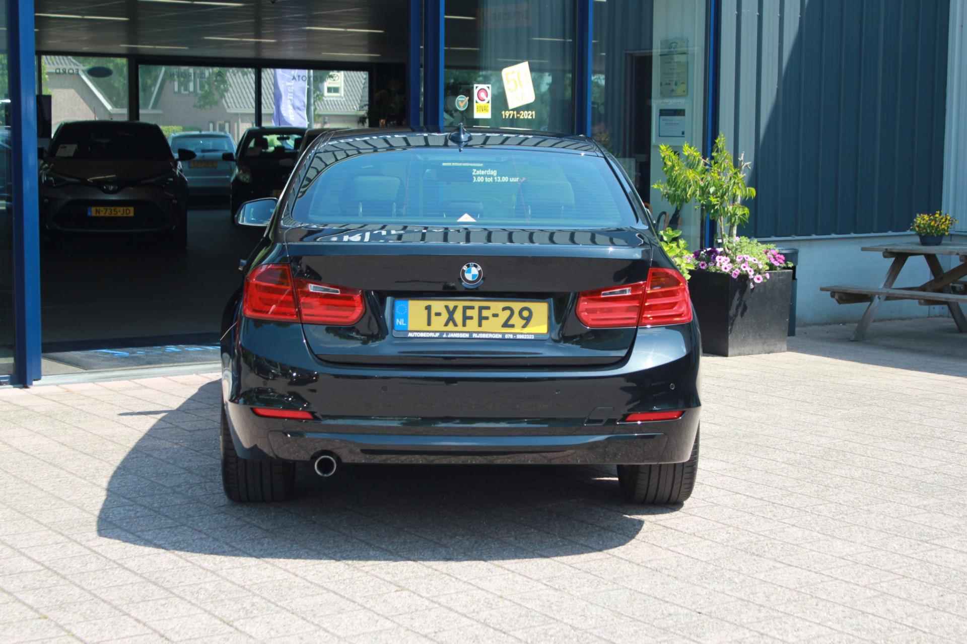 BMW 3-serie 316i Executive | Prijs rijklaar incl. 12 mnd garantie | 18" Lmv Navi Clima Xenon Cruise - 11/47