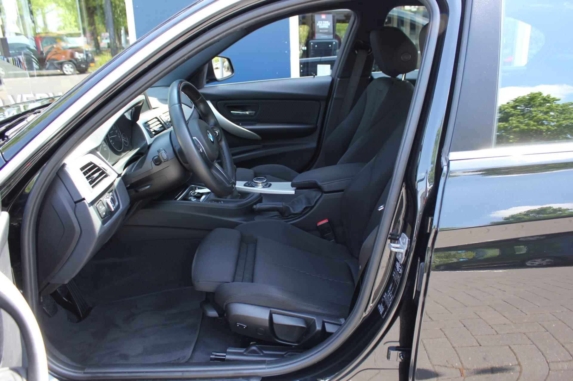 BMW 3-serie 316i Executive | Prijs rijklaar incl. 12 mnd garantie | 18" Lmv Navi Clima Xenon Cruise - 25/47