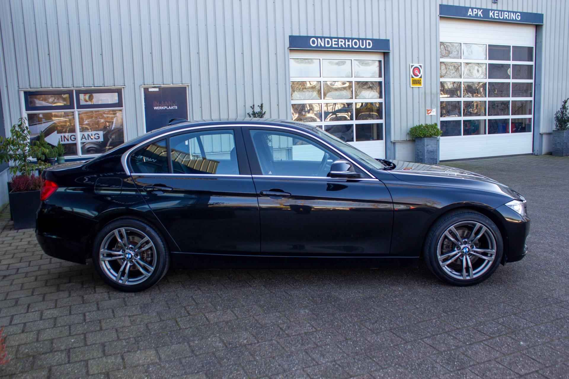 BMW 3-serie 316i Executive | Prijs rijklaar incl. 12 mnd garantie | 18" Lmv Navi Clima Xenon Cruise - 10/45