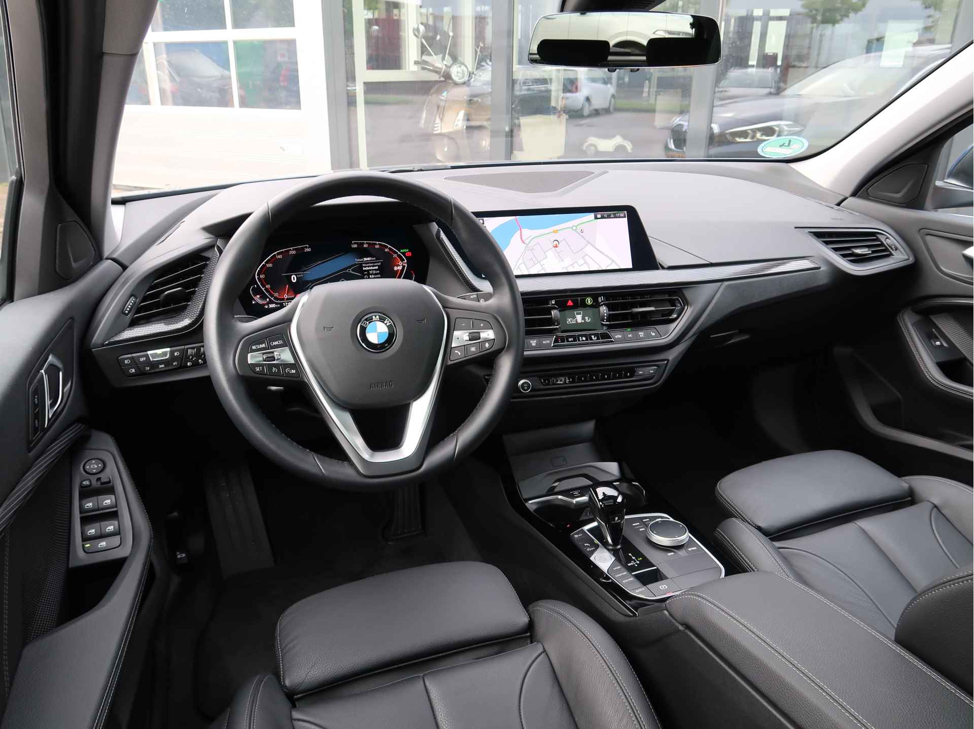 BMW 1-serie 118i | Panoramadak | Leder | 18'' | Driving Assist | Led | - 4/32