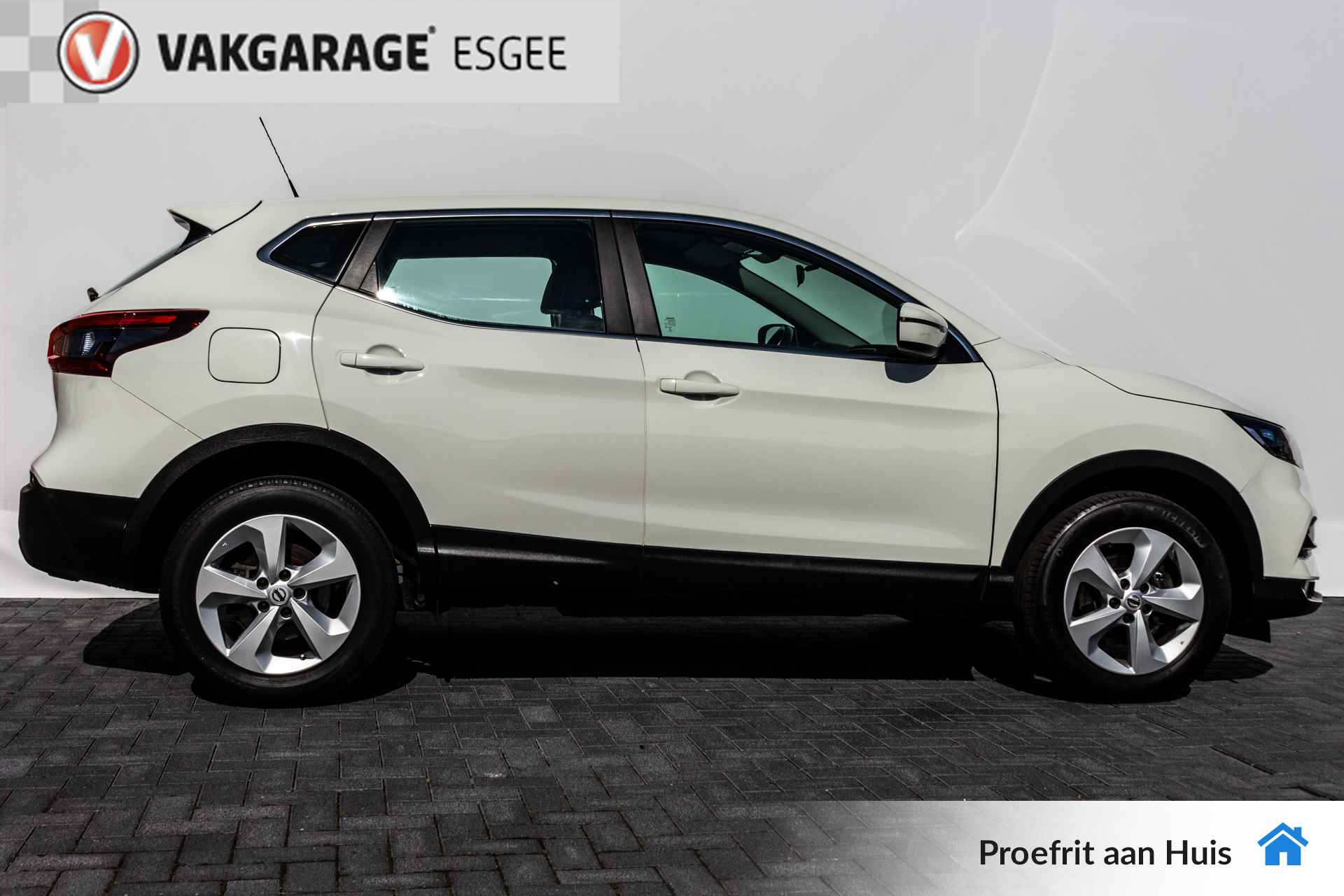 Nissan QASHQAI 1.3 141 PK DIG-T Acenta Hoge zit. | Navigatie | 360 Camera | 17 inch LMV | PDC V/A | - 5/25