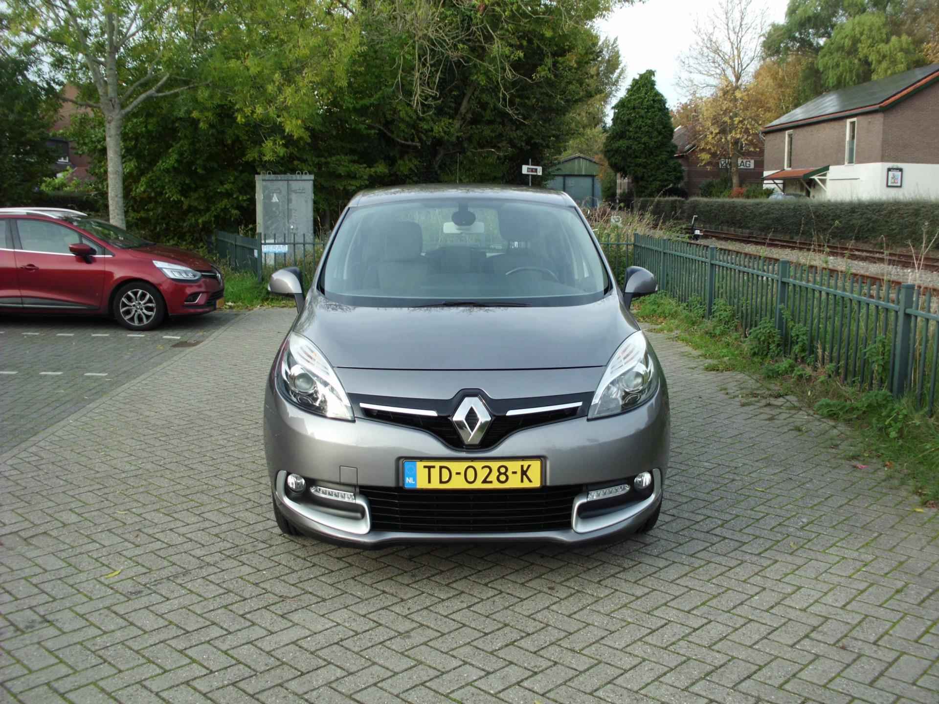 Renault Scénic 1.2 TCe R- Cinema Navi airco trekhaak RIJKLAAR - 2/29