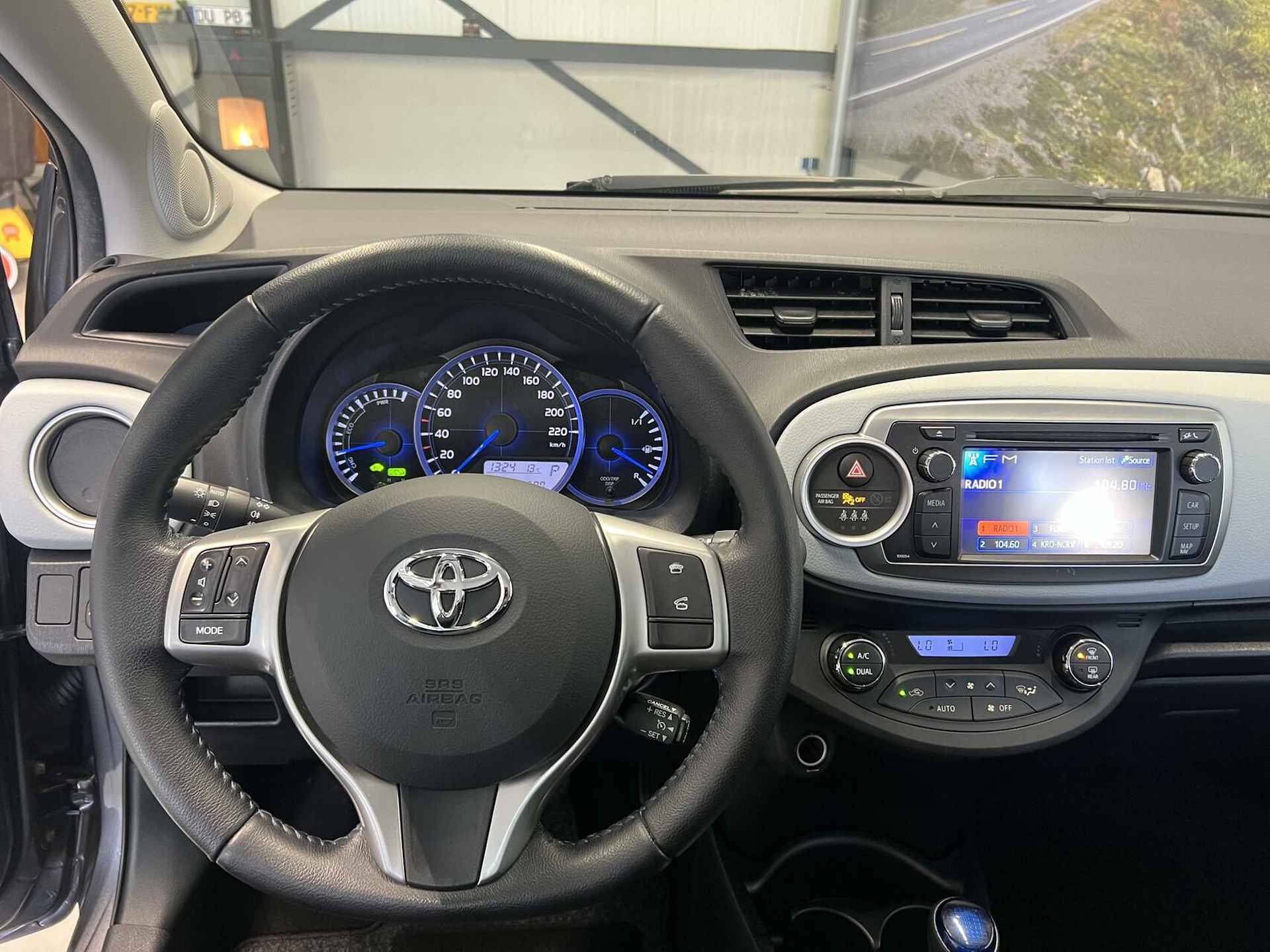 Toyota Yaris 1.5 Full Hybrid Dynamic /Camera /Cruise - 20/32