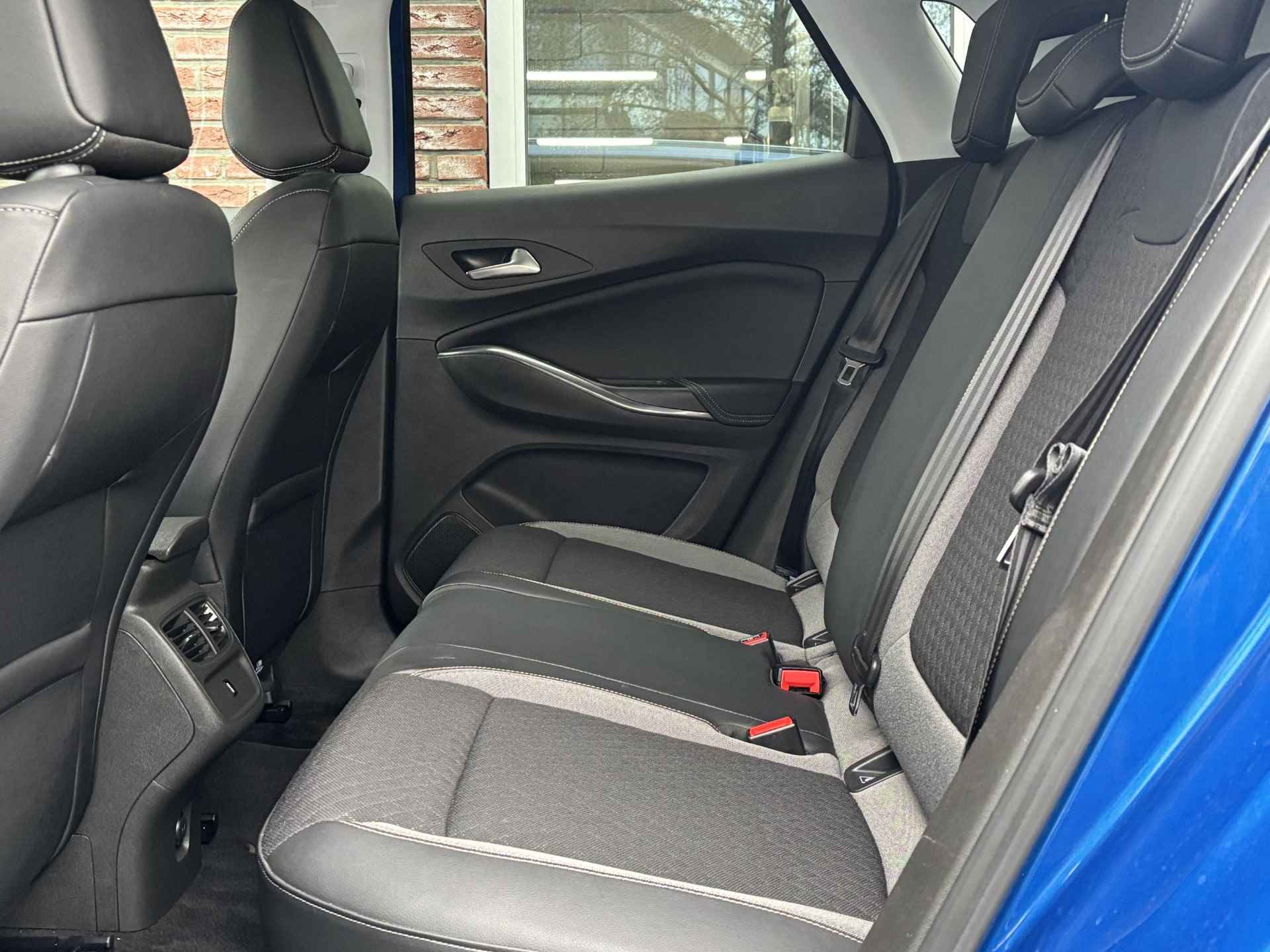 Opel Grandland X 1.2 Turbo 130pk Business+ |AGR-STOELEN|ACHTERUITRIJCAMERA|NAVI PRO|ISOFIX|PARKEERSENSOREN|NL AUTO| - 33/48