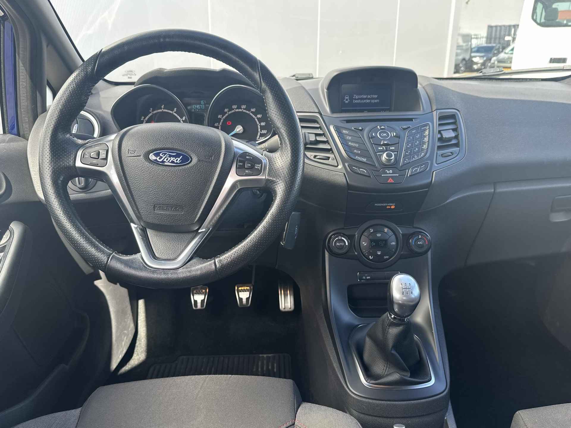 Ford Fiesta 1.0 EcoBoost ST Line 1e Eigenaar | Camera | Voorruitverwarming | Privacy glass | Navigatie | 12 maanden garantie! | - 9/36