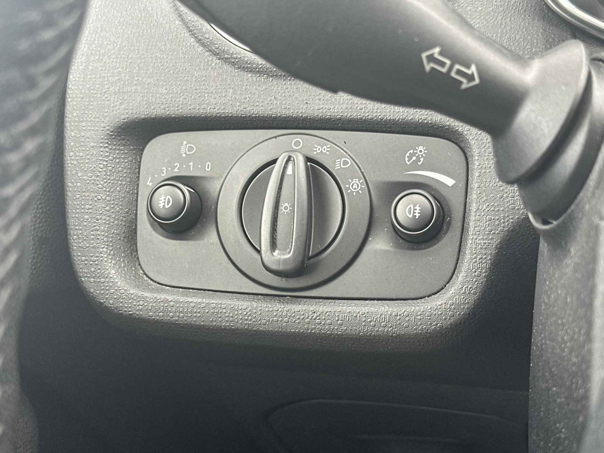Ford Fiesta 1.0 EcoBoost ST Line 1e Eigenaar | Camera | Voorruitverwarming | Privacy glass | Navigatie | 12 maanden garantie! | - 24/36