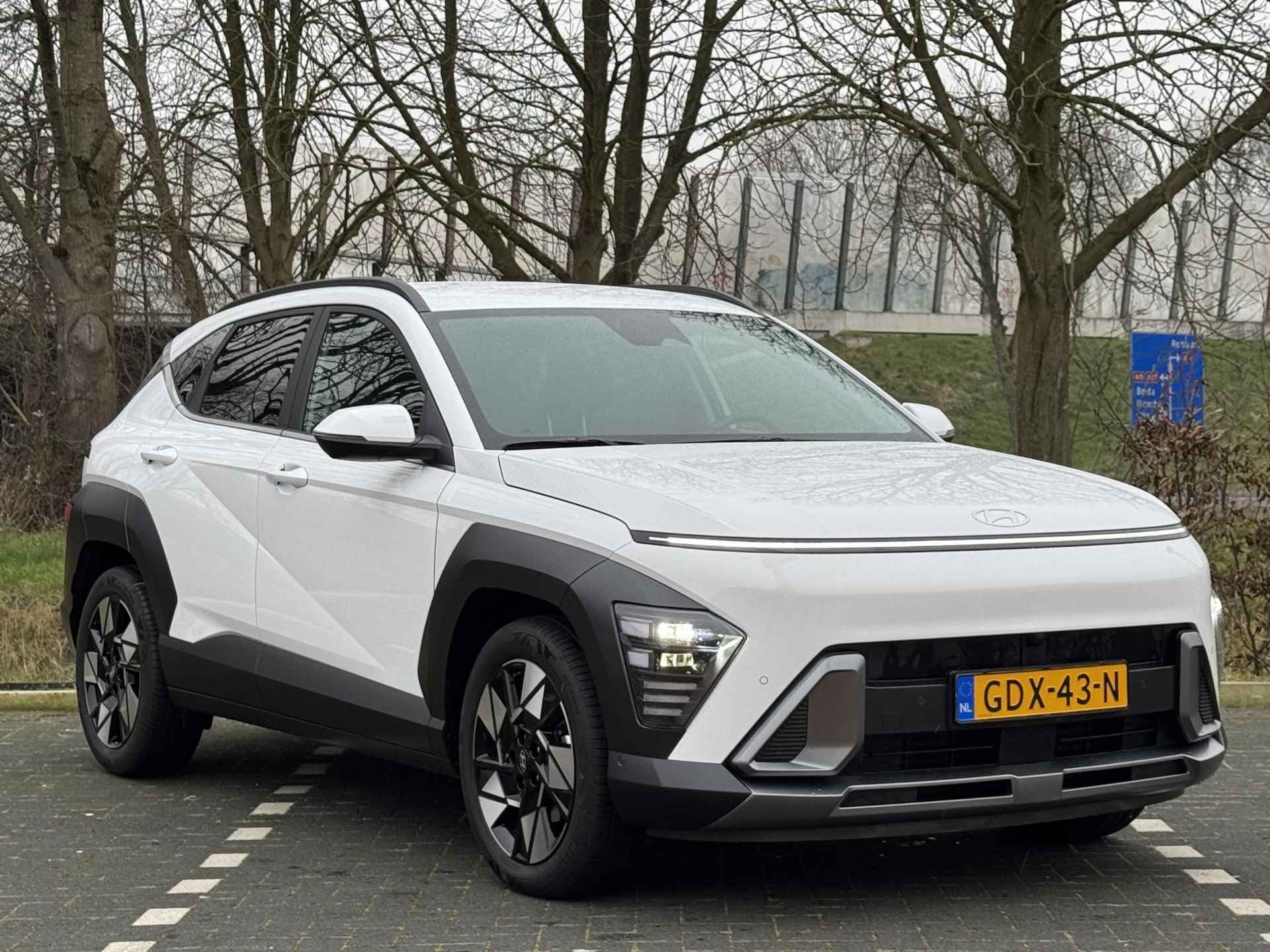 Hyundai Kona 1.6 GDI HEV Premium |€5992 DEMOVOORDEEL|360 CAMERA|NAVIGATIE|STOELVENTILATIE| - 4/59