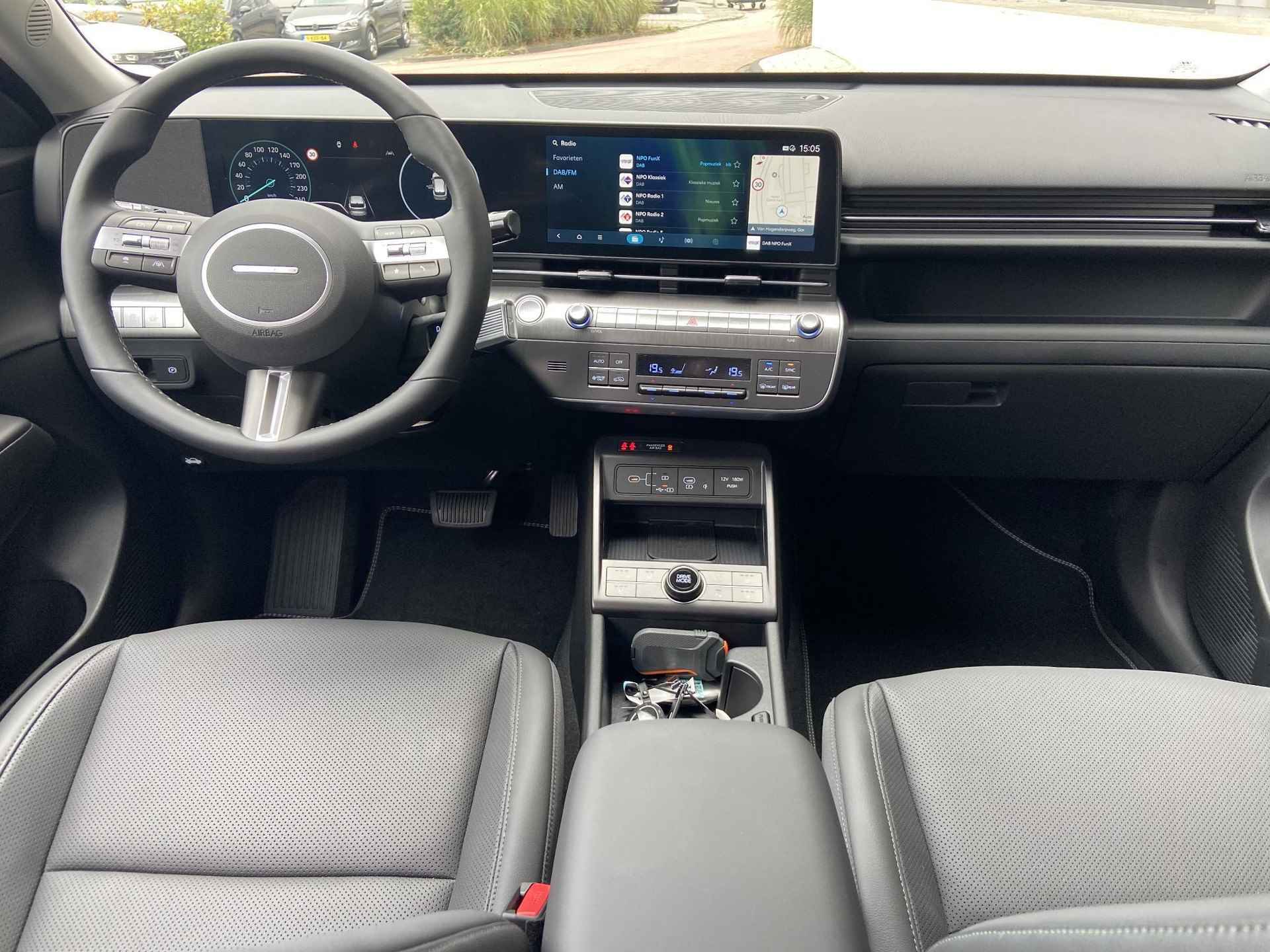 Hyundai Kona 1.6 GDI HEV Premium |€5992 DEMOVOORDEEL|360 CAMERA|NAVIGATIE|STOELVENTILATIE| - 24/59