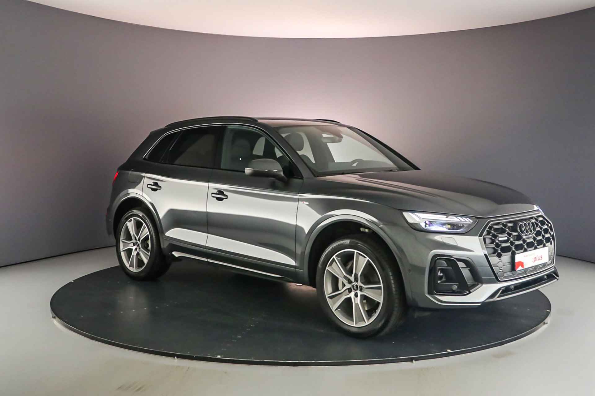 Audi Q5 S Edition Competition 50 TFSI e | Pano | B&O | Trekhaak | 360Cam | Matrix | Stoelverwarming | Privacyglas | 20 inch | S-Line | Optiek Zwart |  Alcantara | - 8/51