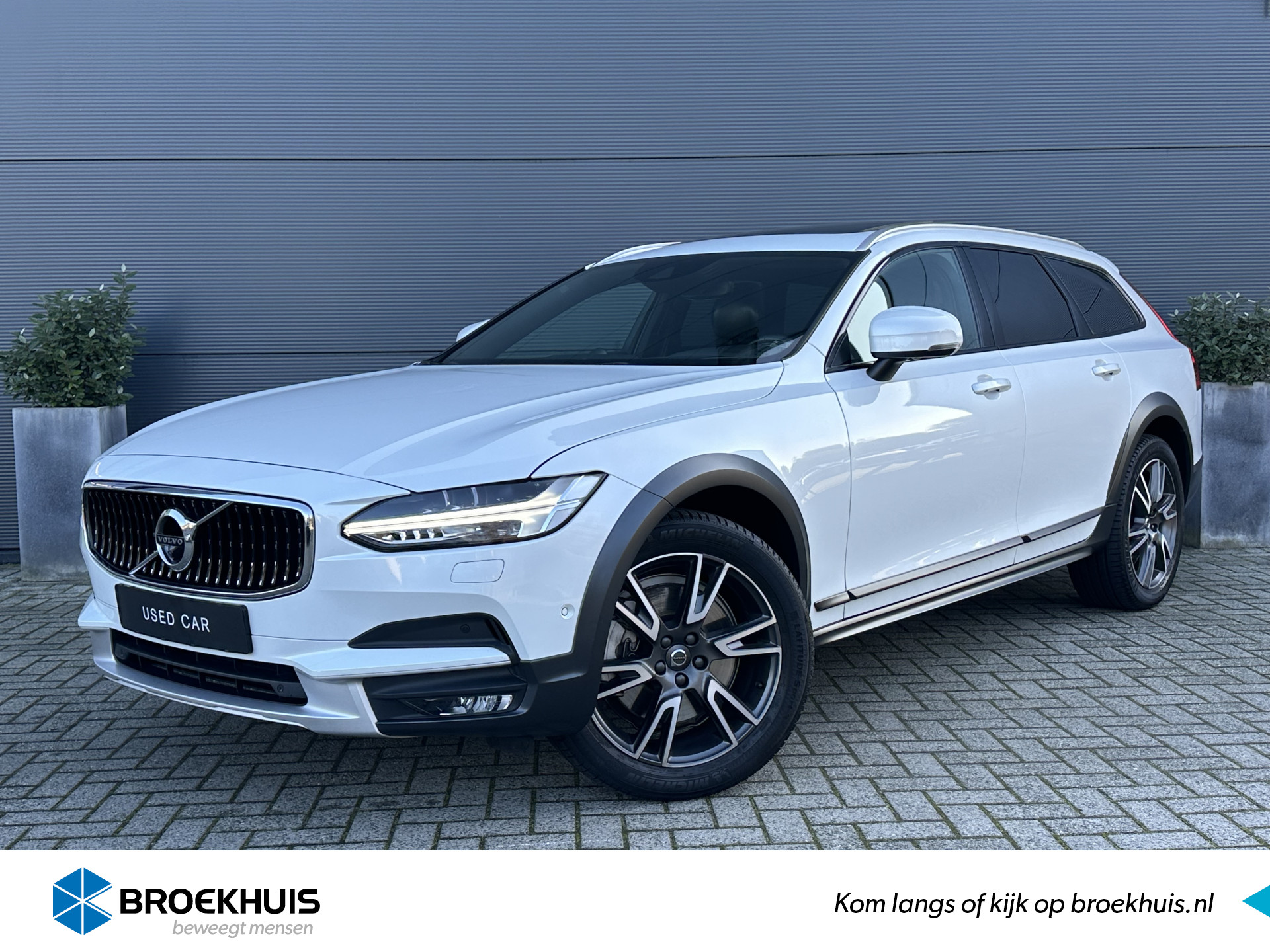 Volvo V90 Cross Country 2.0 D4 Pro | Bowers&Wilkins | Luchtvering | Massage | HUD | Trekhaak |