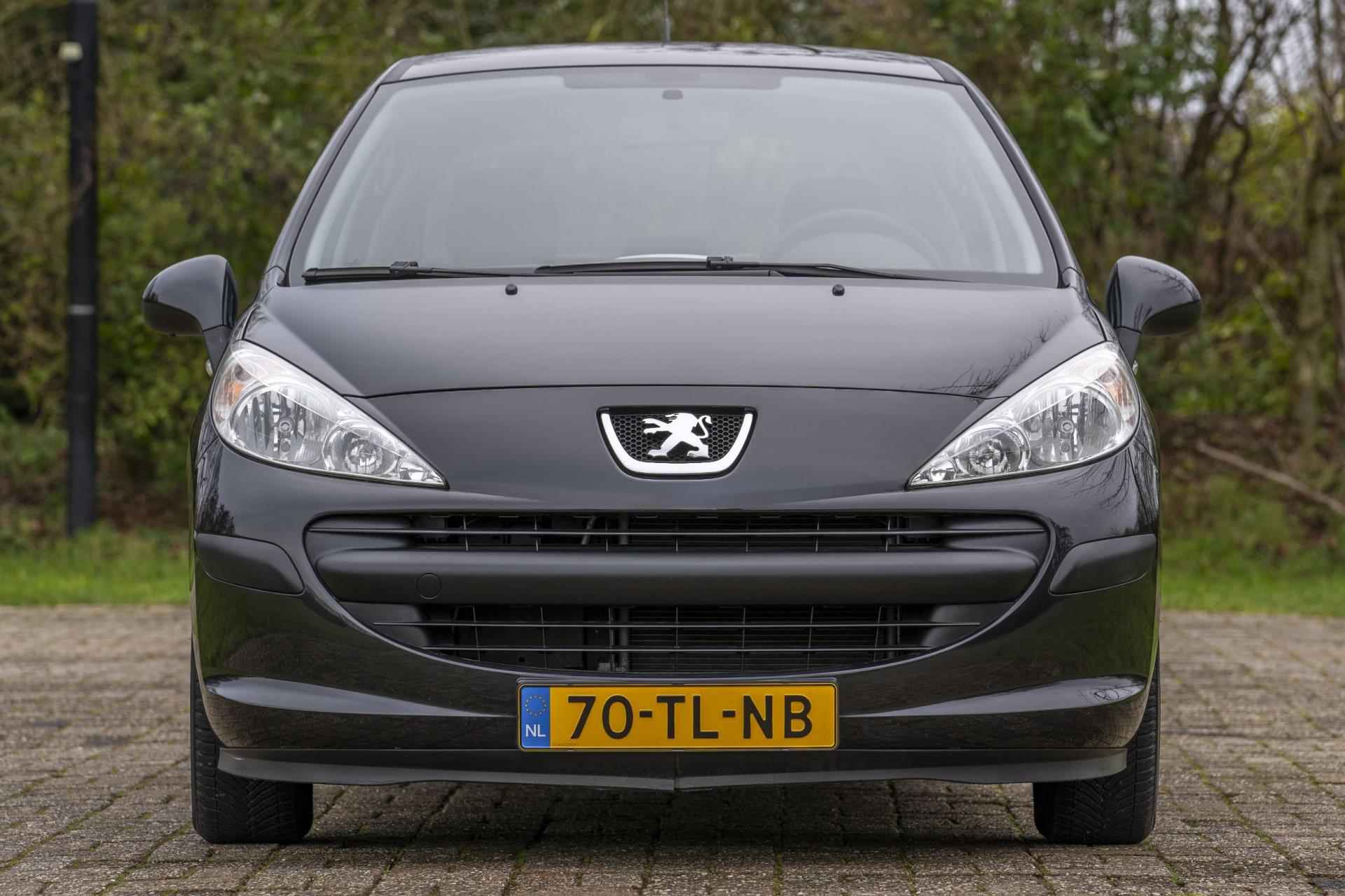 Peugeot 207 1.4-16V X-line 1e Eig. 9.690 km +NAP NL-auto - 10/31