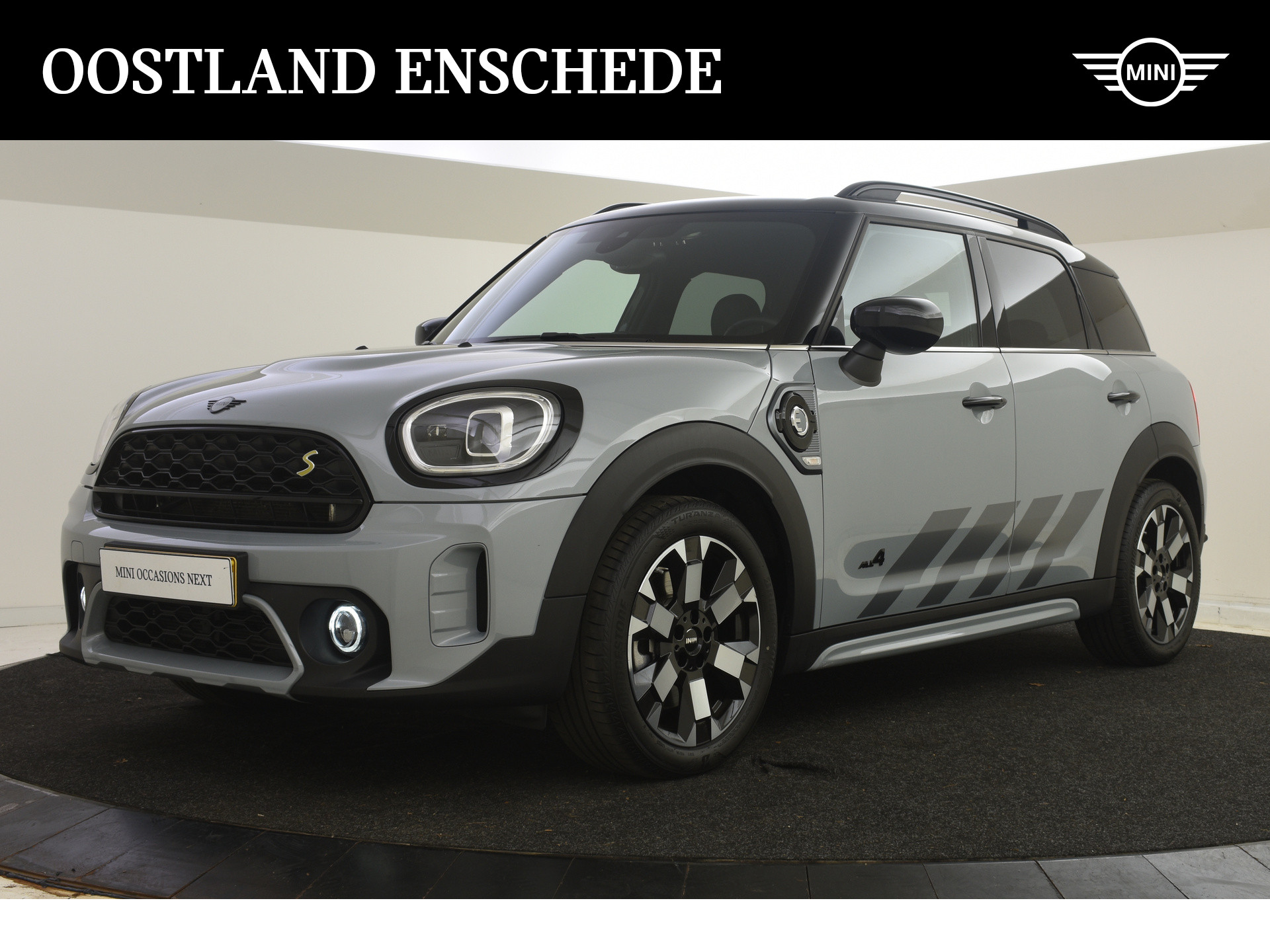 MINI Countryman Cooper S E ALL4 Untamed Automaat / Achteruitrijcamera / Comfortstoelen / Stoelverwarming / LED / Cruise Control / PDC achter / Driving Assistant