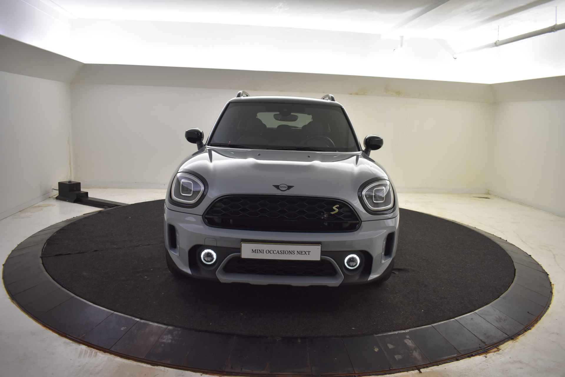 MINI Countryman Cooper S E ALL4 Untamed Automaat / Achteruitrijcamera / Comfortstoelen / Stoelverwarming / LED / Cruise Control / PDC achter / Driving Assistant - 43/45