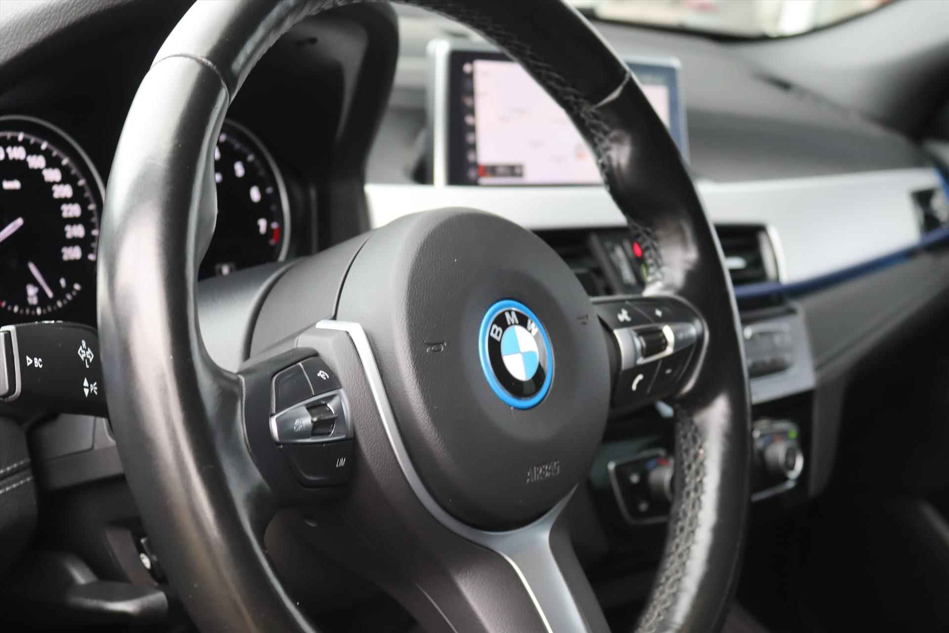 BMW X2 (f39) XDRIVE 25e 220PK AUTOMAAT M-SPORT SHADOW LINE | Navi | Sfeerverlichting | 19 Inch Lm | Clima | Stoel/Stuurverwarming | - 17/61