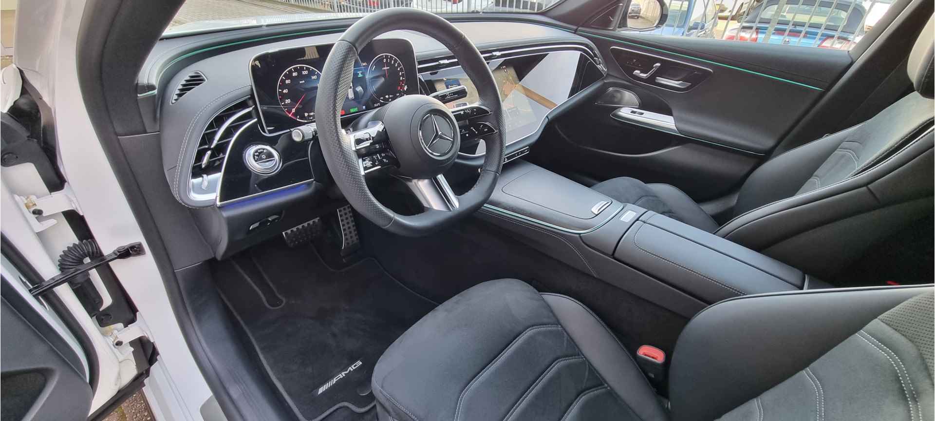 Mercedes-Benz E-Klasse E 300 e Estate AMG Line Automaat | Widescreen cockpit | Smartphone integratie | Dodehoekassistent | Spoorassistent | Distronic | 360 Camera | DAB+ | Burmester 4D Surround - 14/21