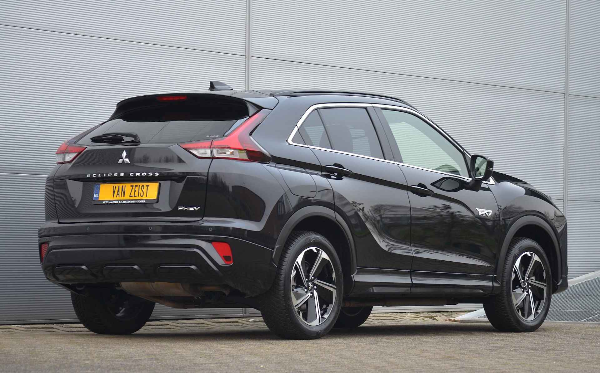 Mitsubishi Eclipse Cross PHEV 2.4 EXECUTIVE 4WD | PLUG IN HYBRID | ALL SEASON BANDEN | ADAPTIEF CRUISE | TREKHAAK 1500KG | FABRIEKGARANTIE TOT 15-06-2031* | ALL-IN RIJKLAARPRIJS - 10/47