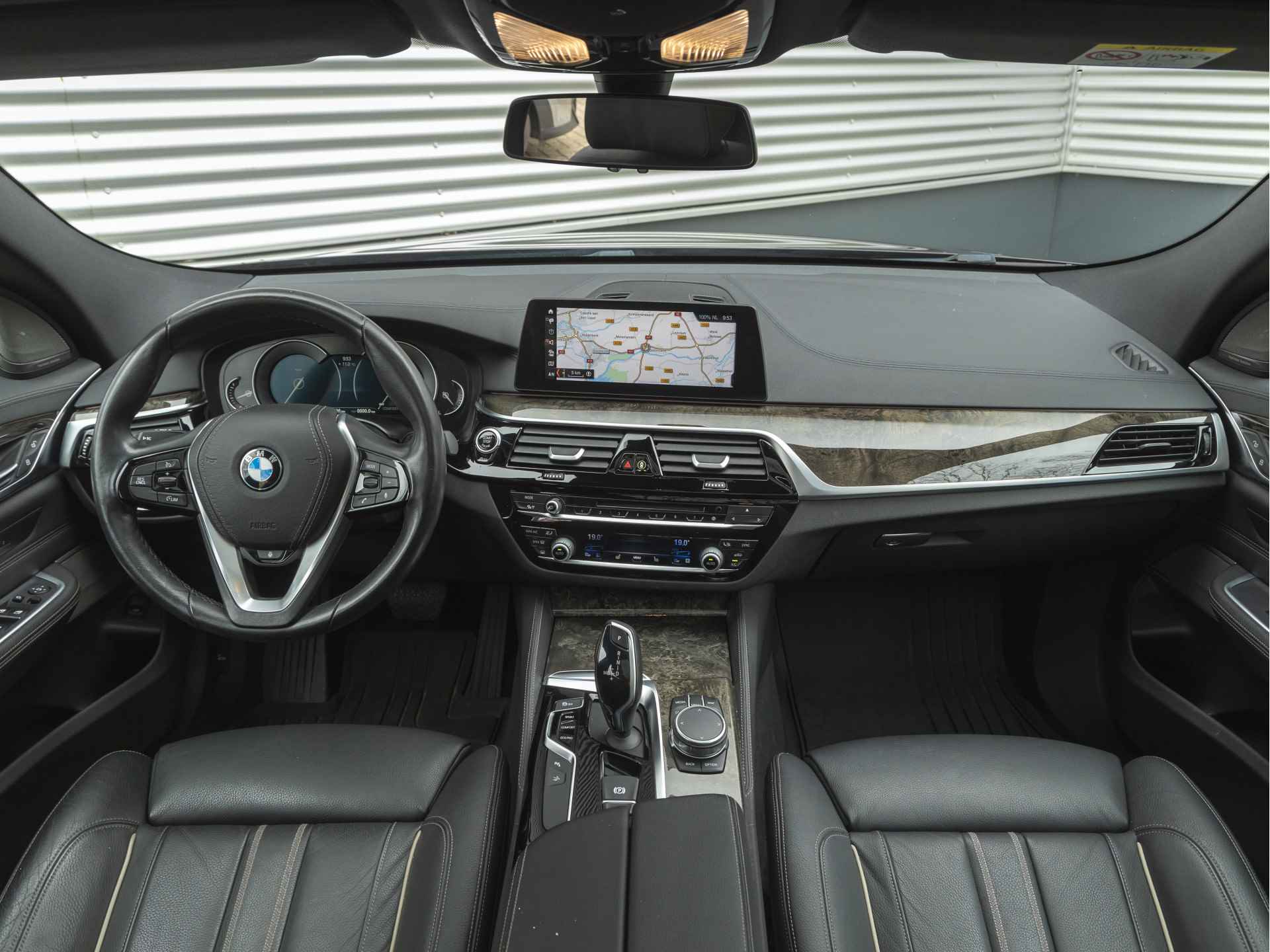 BMW 6 Serie Gran Turismo 630i Luxury - Panorama - Harman Kardon - Comfortzetels - Stuurwielverwarming - 15/43