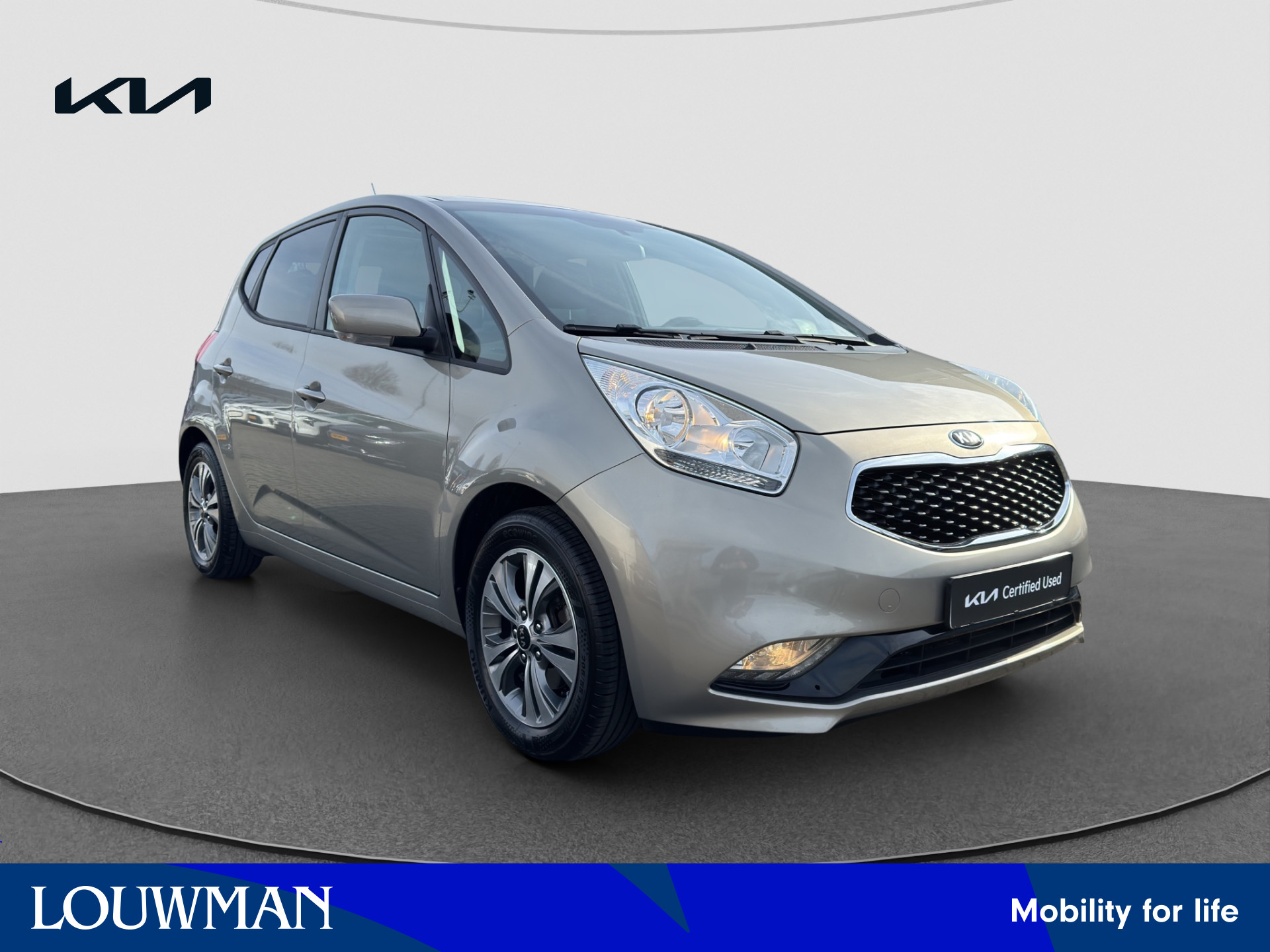 Kia Venga 1.4 CVVT Summer Edition | Trekhaak | Navigatie | Panoramadak | Parkeersensoren achter |