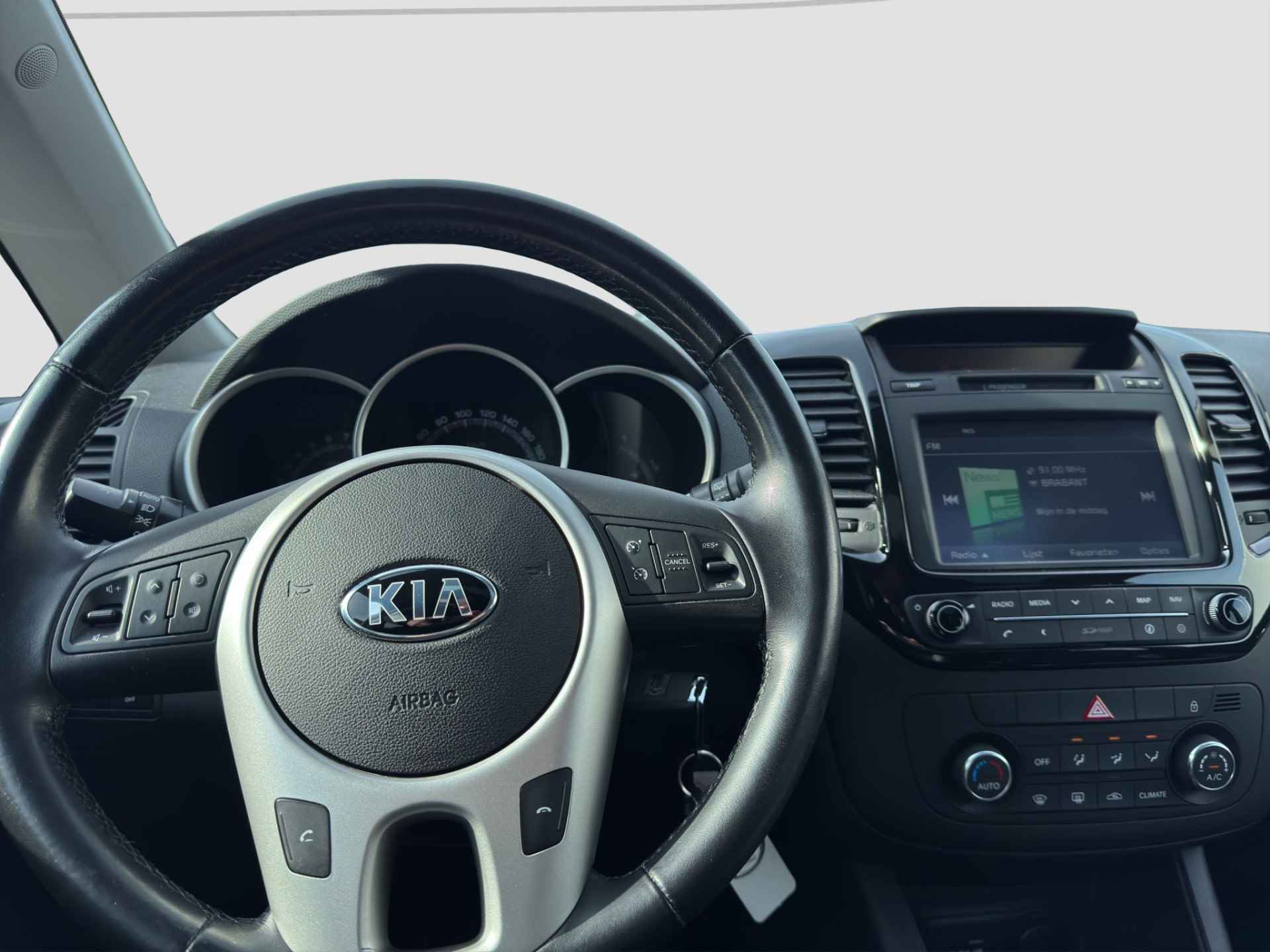 Kia Venga 1.4 CVVT Summer Edition | Trekhaak | Navigatie | Panoramadak | Parkeersensoren achter | - 6/29