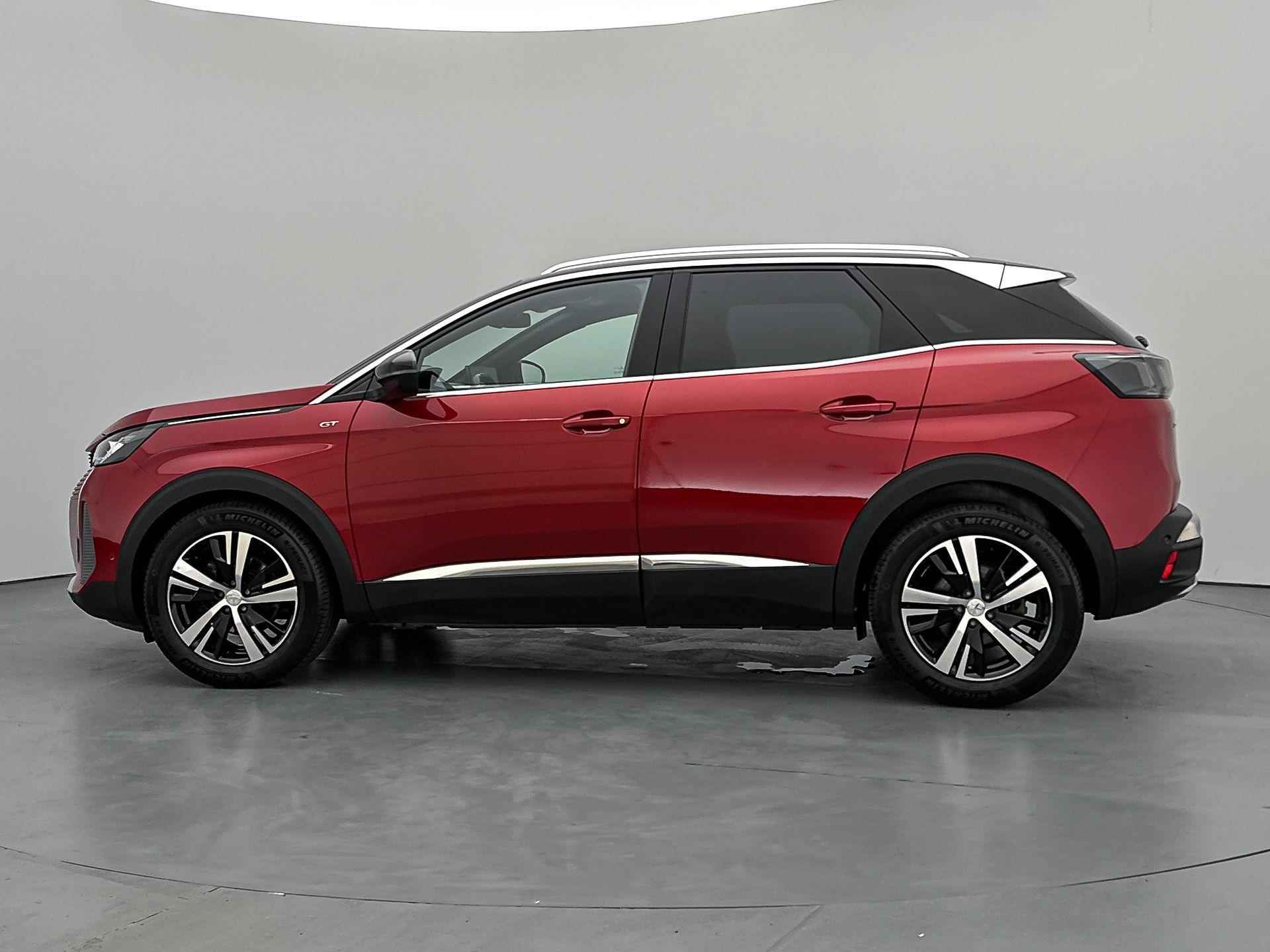 Peugeot 3008 SUV GT 130pk Automaat | Navigatie | Achteruitrijcamera | Full Led koplampen | Adaptieve Cruise Control | Leder/Alcantara | Stoelverwarming | Climate Control | Keyless | Parkeersensoren v+a | Dodehoeksensor | Apple Carplay / Android Auto | Donker getint glas | 18" lichtmetalen velgen | - 3/34