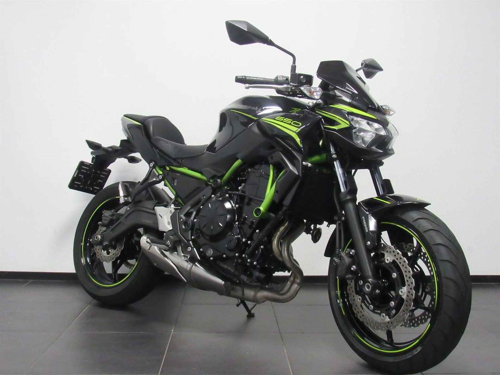 Kawasaki Z 650 ABS - 2/7