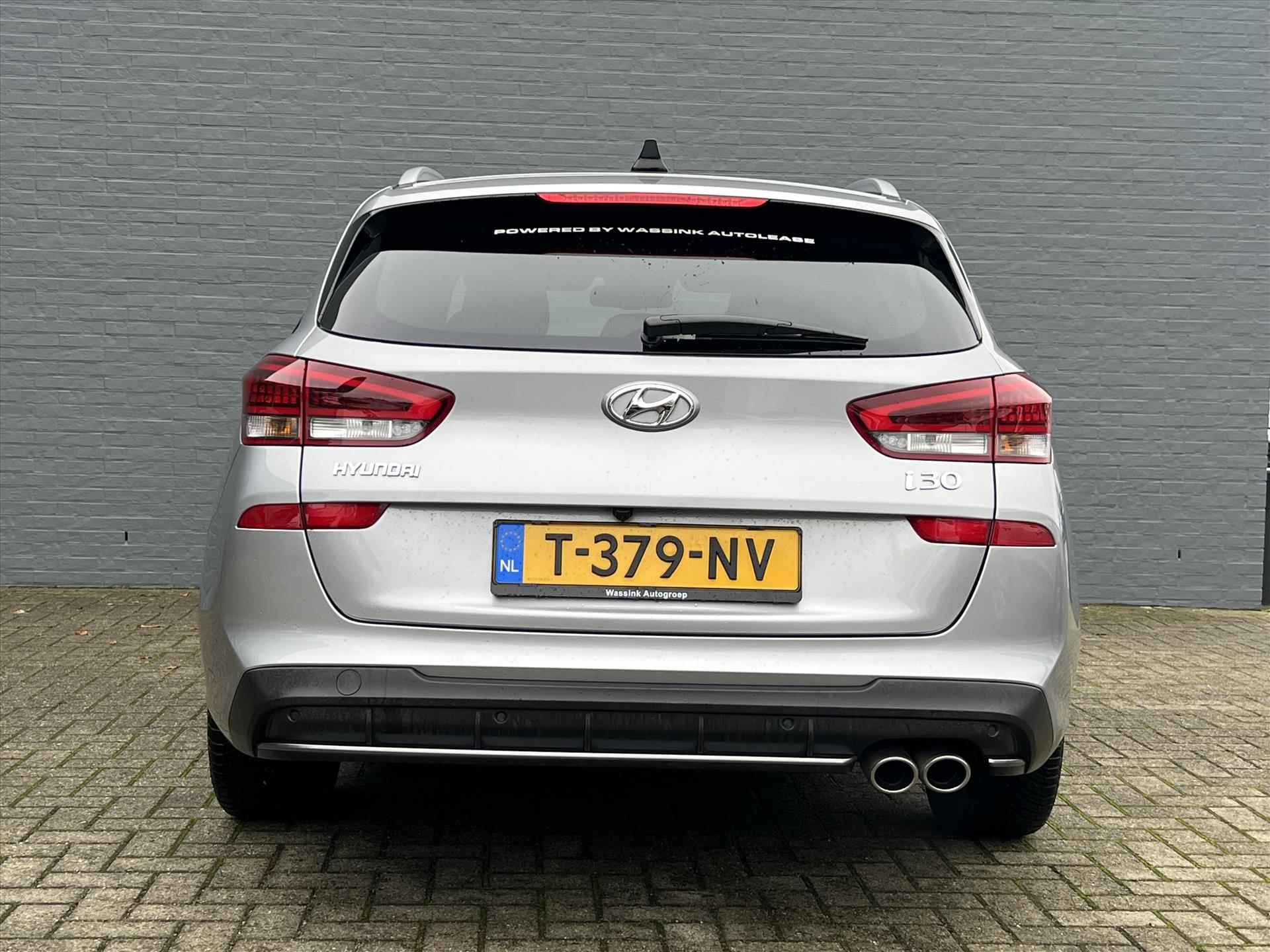 Hyundai I30 Wagon 1.5 T-GDI 48V 160pk N-Line | Navigatie | Stoelverwarming | Parkeersensoren  | Sportstoelen - 32/43