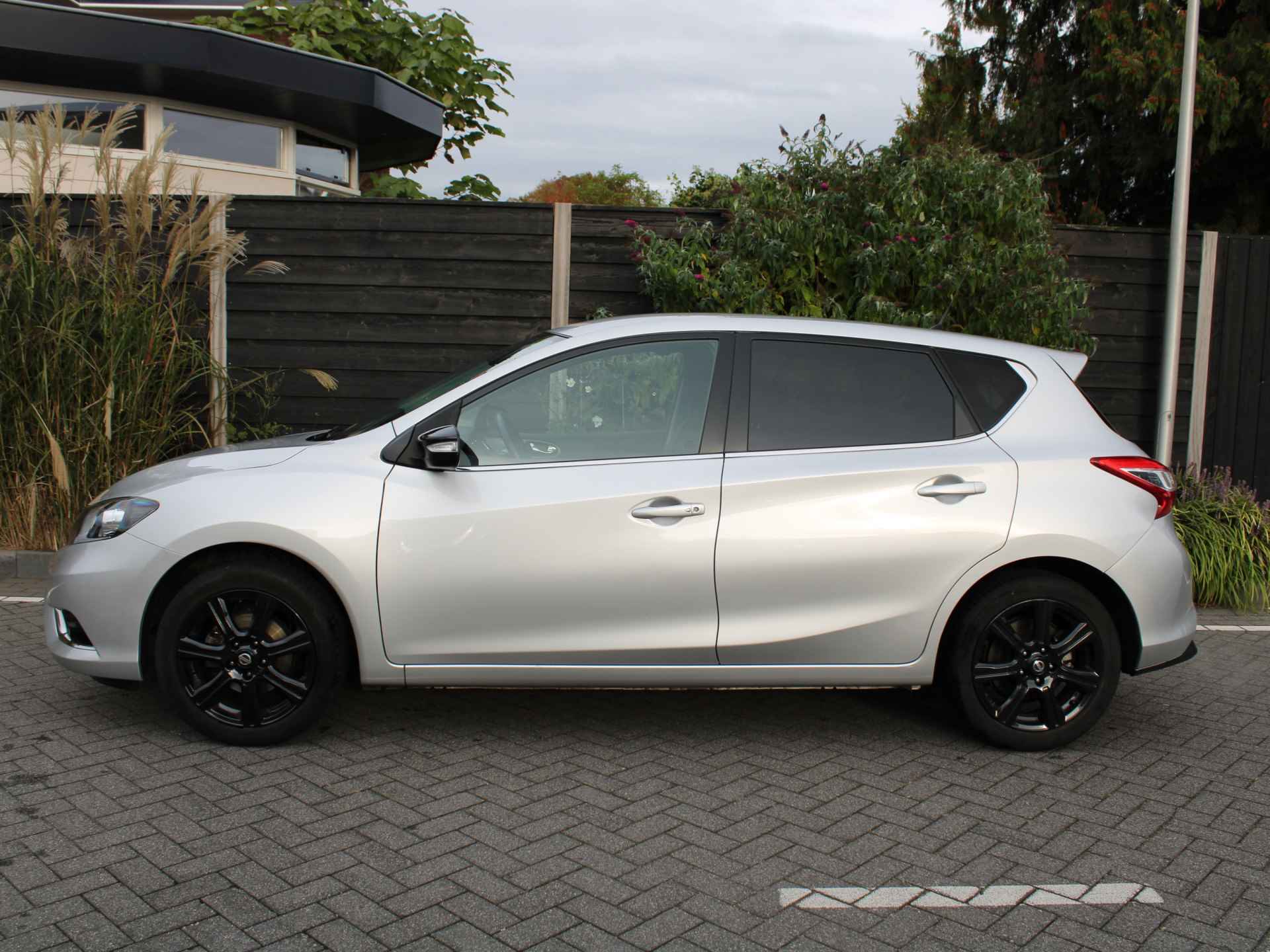 Nissan Pulsar 1.2 DIG-T 115PK N-Vision Navigatie, Keyless Entry & Start, Trekhaak, Half Leder, Achteruitrijcamera, Climate Control, Cruise Control - 5/38