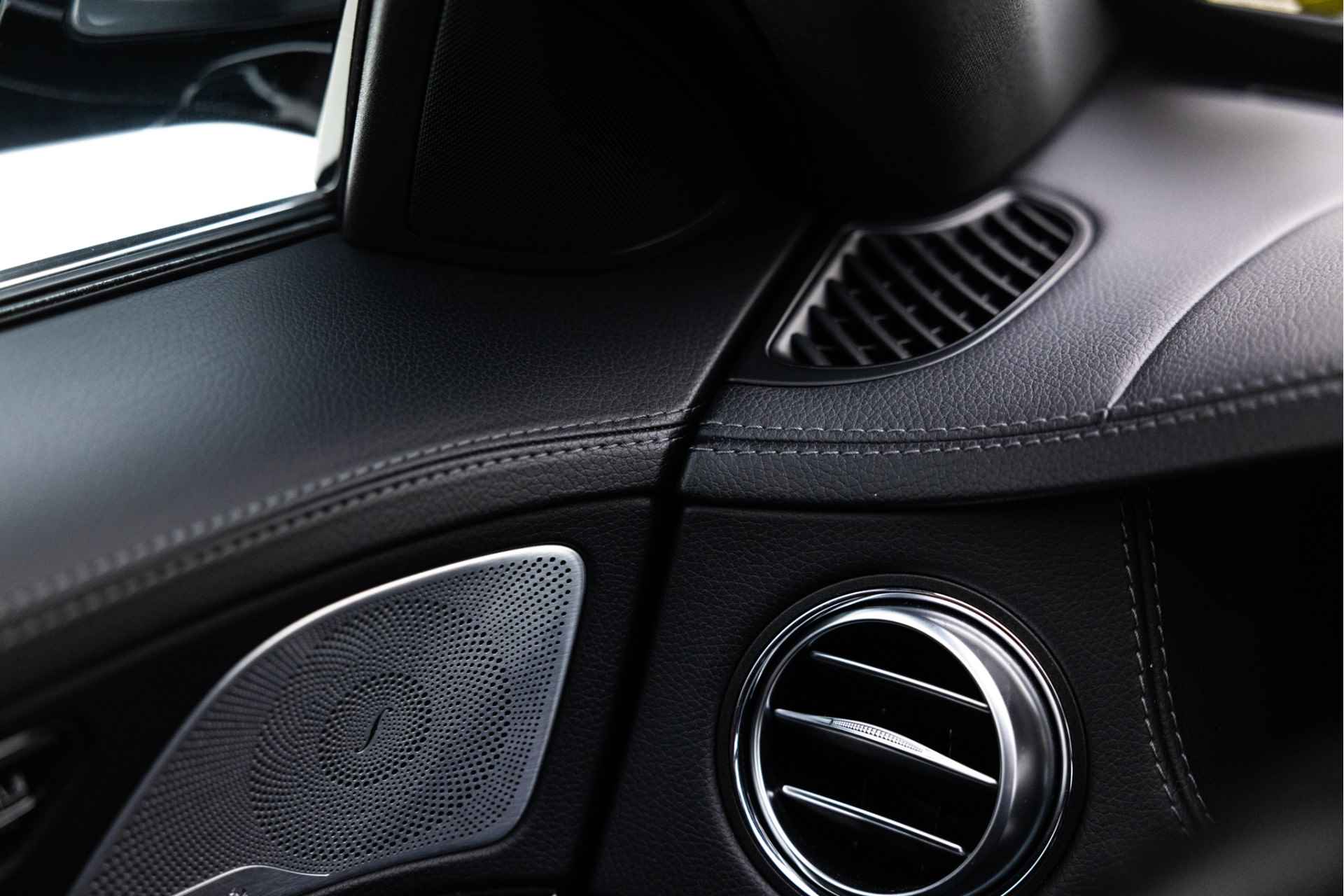 Mercedes-Benz S-Klasse 400d 4Matic Lang | Pano | Stoelventilatie 4X | 20" | Distronic+ | Trekhaak - 40/52