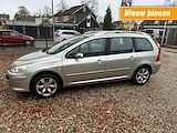 PEUGEOT 307 2.0-16V PREMIUM 6 persoons uitvoering