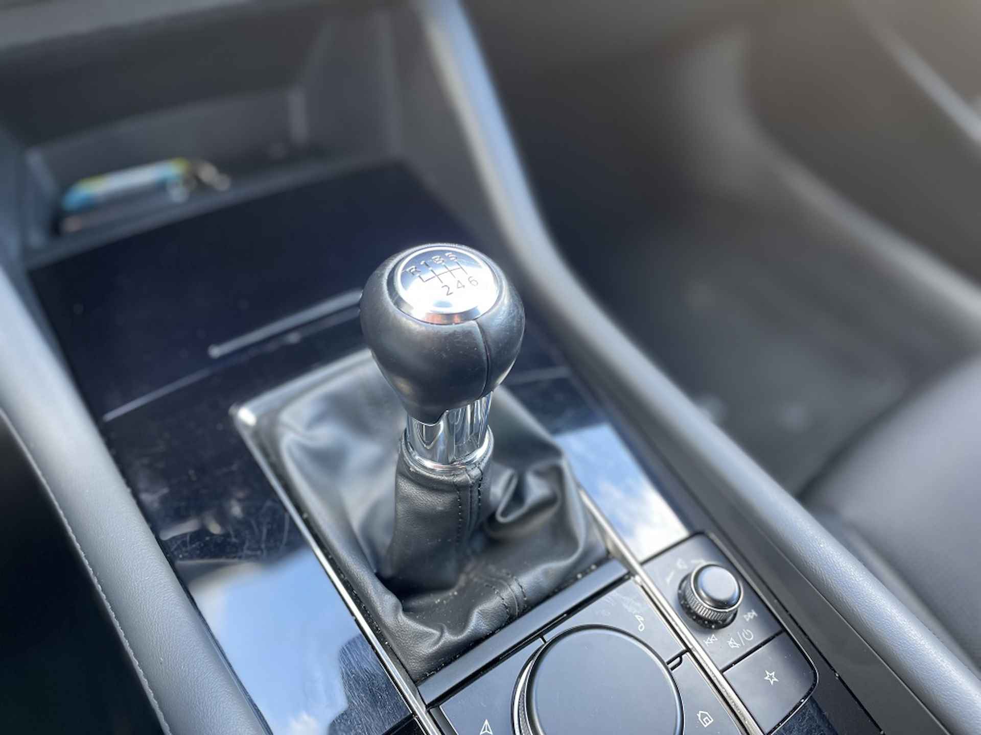 Mazda 3 2.0 SA-X Comfort Bose | Camera | Stuur/stoelverwarming - 22/35