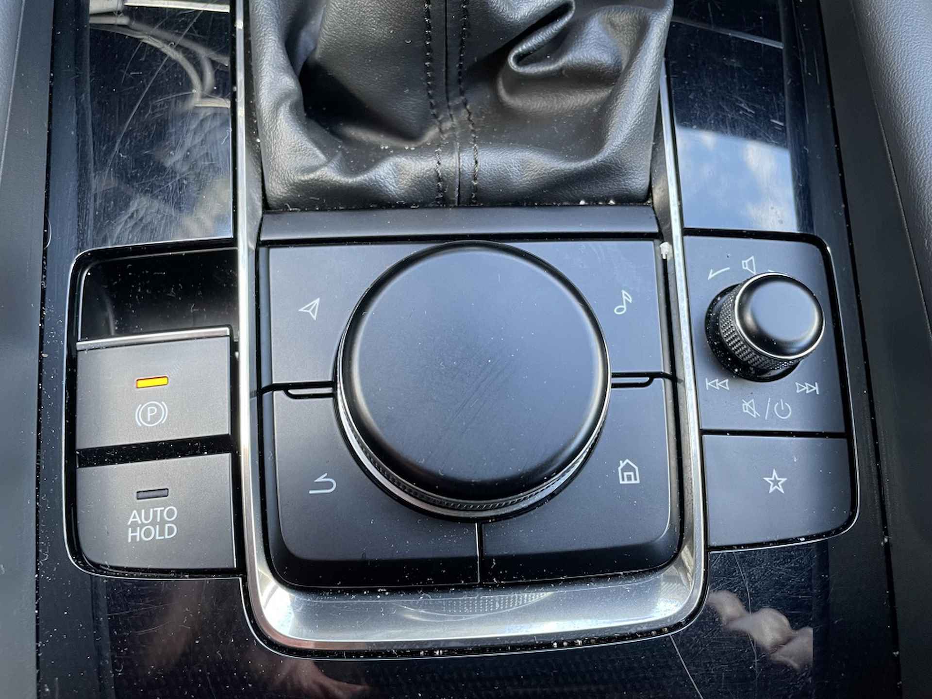 Mazda 3 2.0 SA-X Comfort Bose | Camera | Stuur/stoelverwarming - 23/35