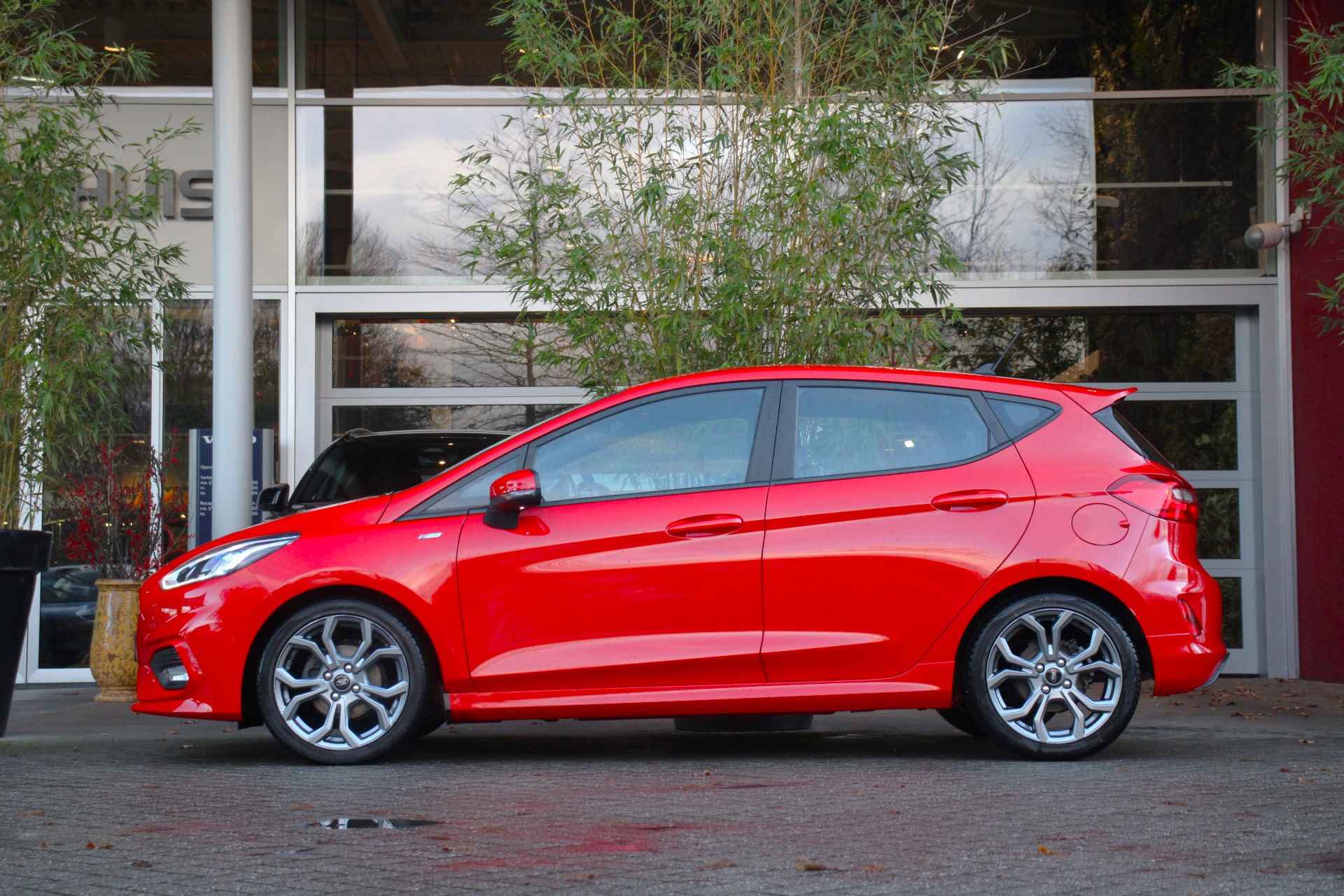 Ford Fiesta 1.0 EcoBoost ST-Line | LED | Cruise | Voorruitverwarming | Navigatie | 17'' Velgen - 4/19