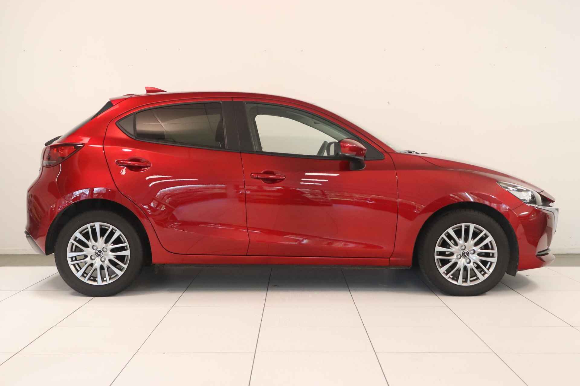 Mazda 2 1.5 Skyactiv-G Comfort  | Achteruitrijcamera | Apple CarPlay / Android Auto navigatie | Verwarmbare voorstoelen | - 16/33