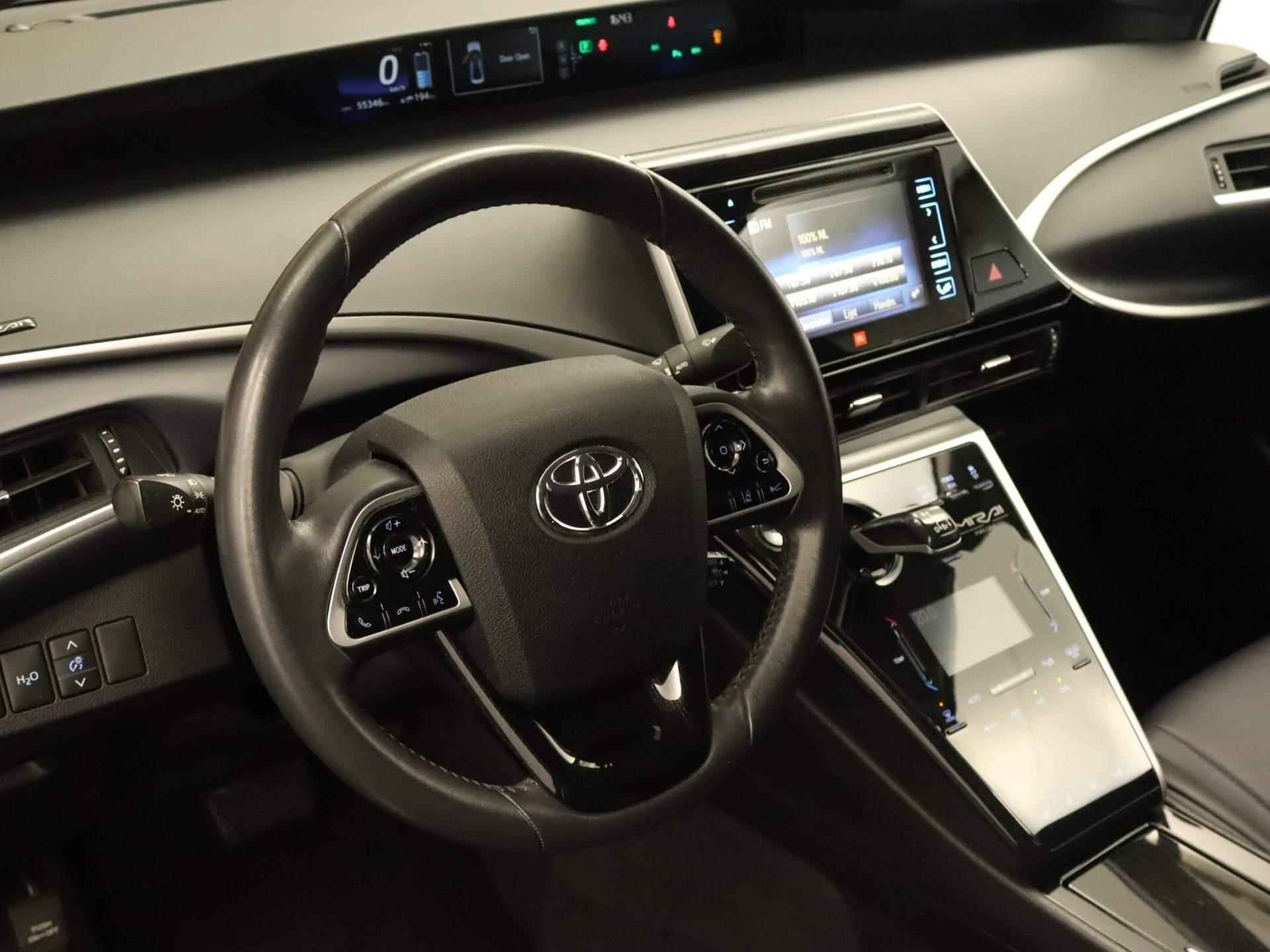 Toyota Mirai FCV Executive - ORIGINEEL NEDERLANDSE AUTO - DEALER ONDERHOUDEN - STOEL- EN ACHTERBANKVERWARMING - STUURVERWARMING - ZEER RIJK UITGERUSTE AUTO! - 3/29