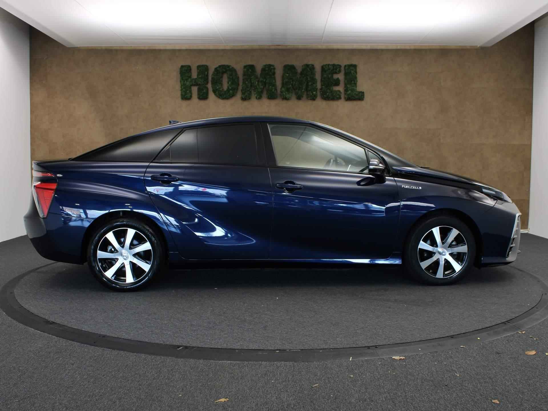 Toyota Mirai FCV Executive - ORIGINEEL NEDERLANDSE AUTO - DEALER ONDERHOUDEN - STOEL- EN ACHTERBANKVERWARMING - STUURVERWARMING - ZEER RIJK UITGERUSTE AUTO! - 8/29