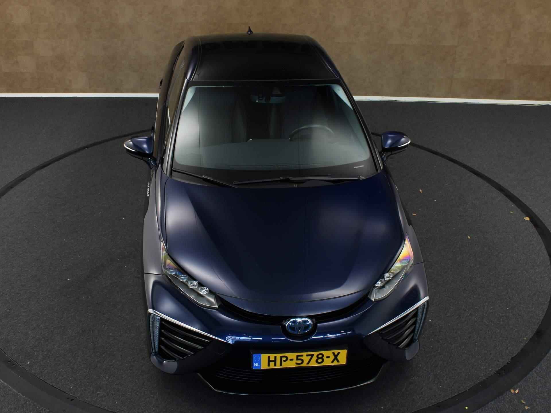 Toyota Mirai FCV Executive - ORIGINEEL NEDERLANDSE AUTO - DEALER ONDERHOUDEN - STOEL- EN ACHTERBANKVERWARMING - STUURVERWARMING - ZEER RIJK UITGERUSTE AUTO! - 11/29