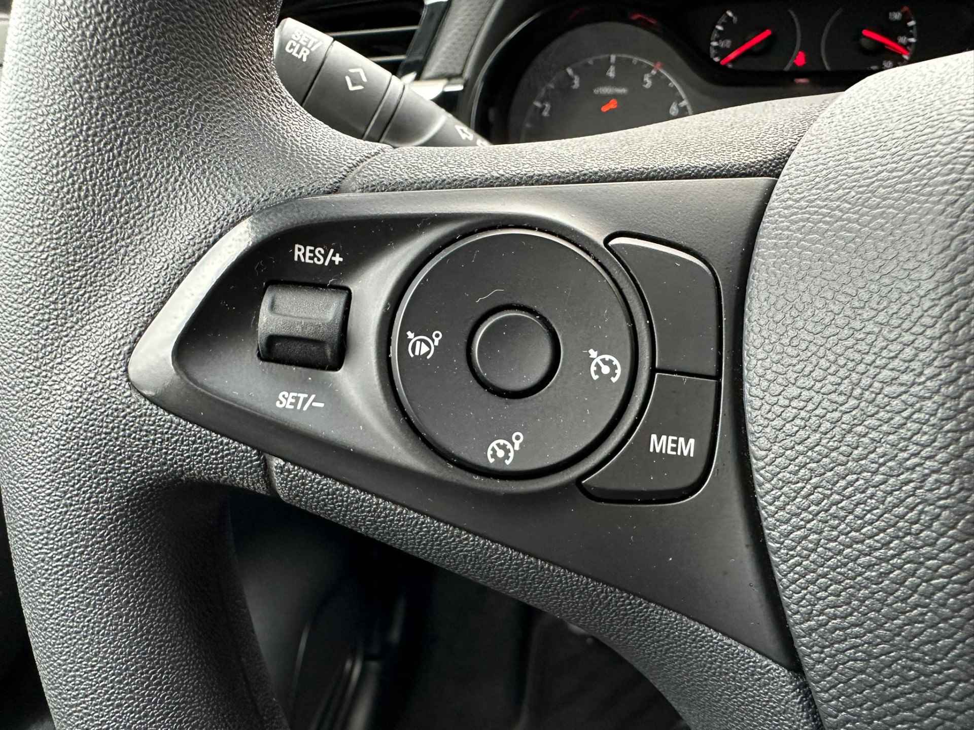 Opel Corsa 1.2 Turbo 100PK EDITION | NAVIGATIE| CRUISE CONTROL| AIRCO| LANE ASSIST| DAB| - 17/34
