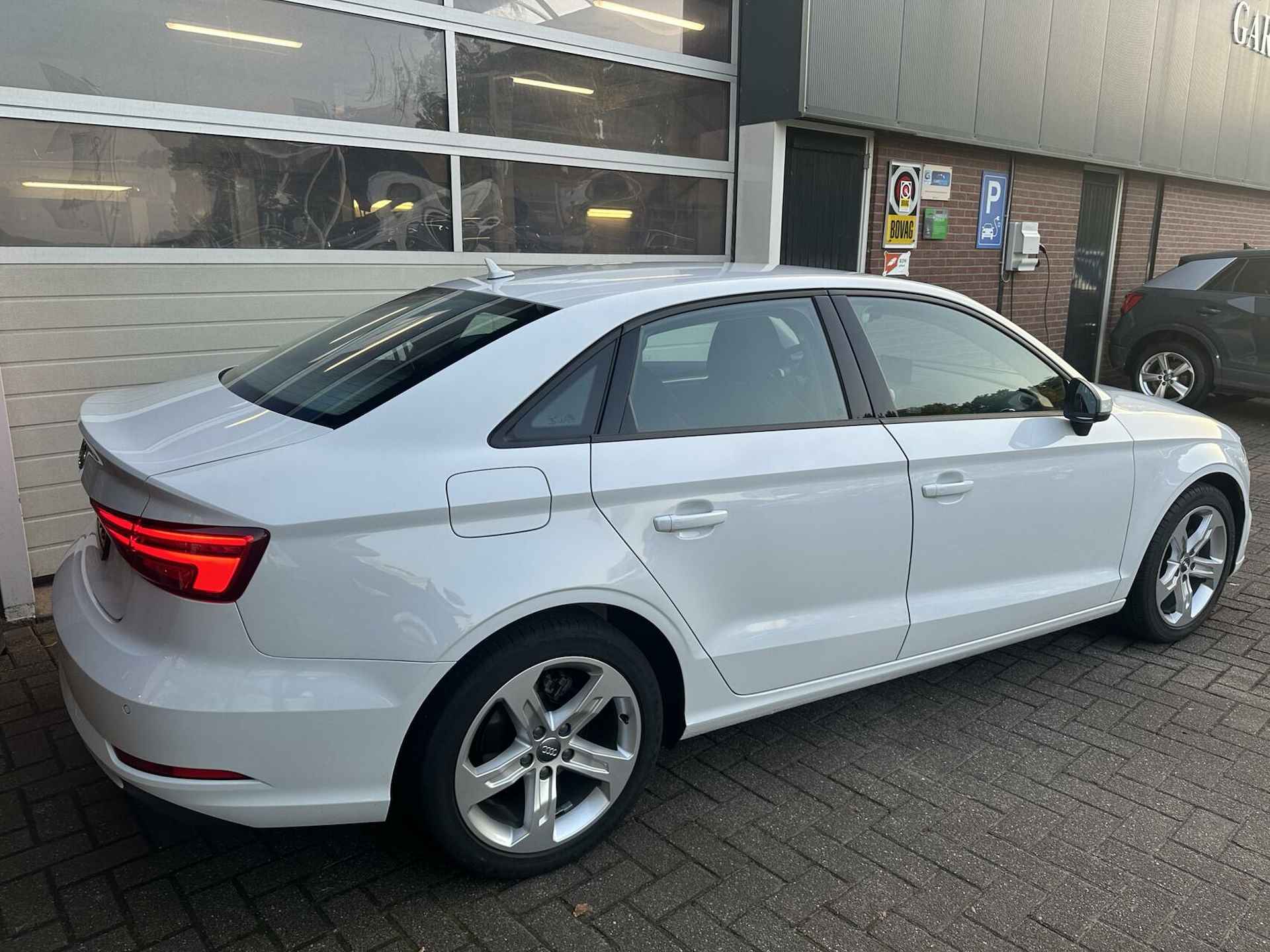 Audi A3 Limousine 1.0 TFSI Sport Lease Edition *ALL-IN PRIJS* - 10/26