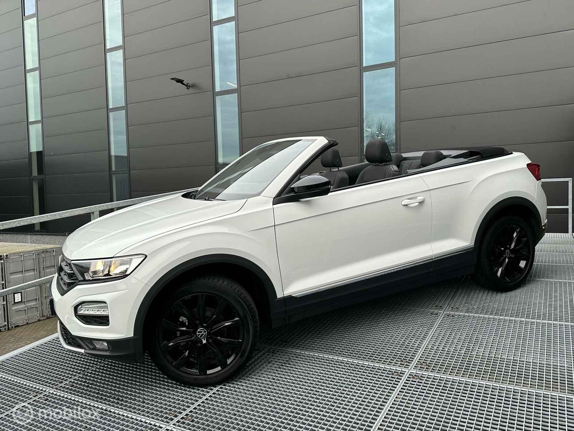 Volkswagen T-Roc Cabrio 1.5 TSI - 24/28