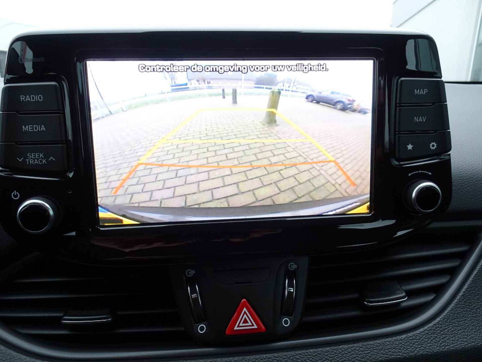 HYUNDAI I30 1.4 T-GDI 140 pk Comfort Camera/PDC/Navi/18 inch - 10/24