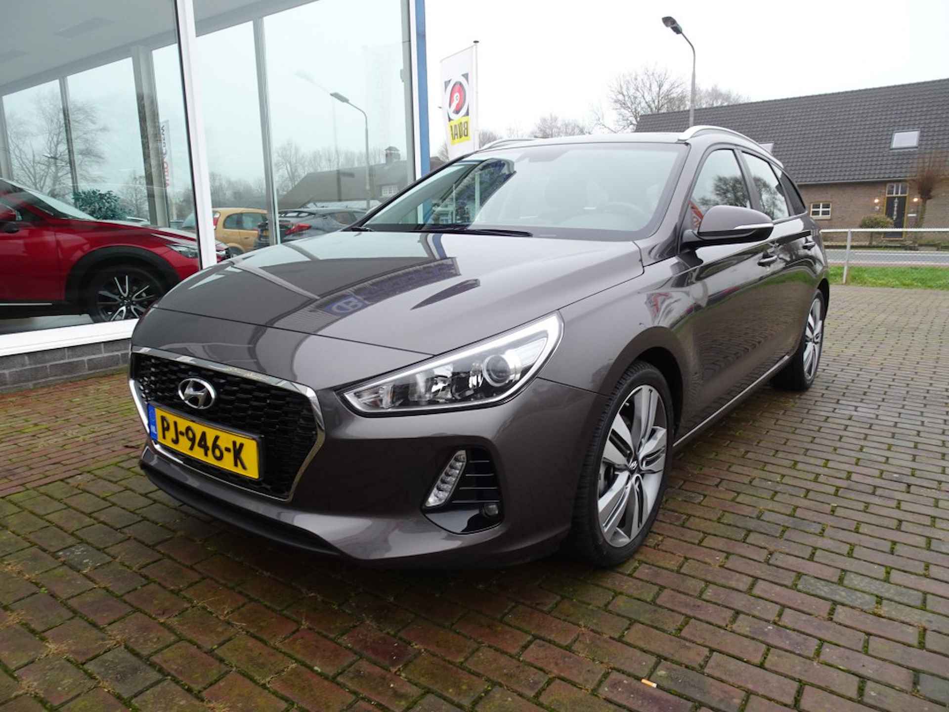 HYUNDAI I30 1.4 T-GDI 140 pk Comfort Camera/PDC/Navi/18 inch - 20/24