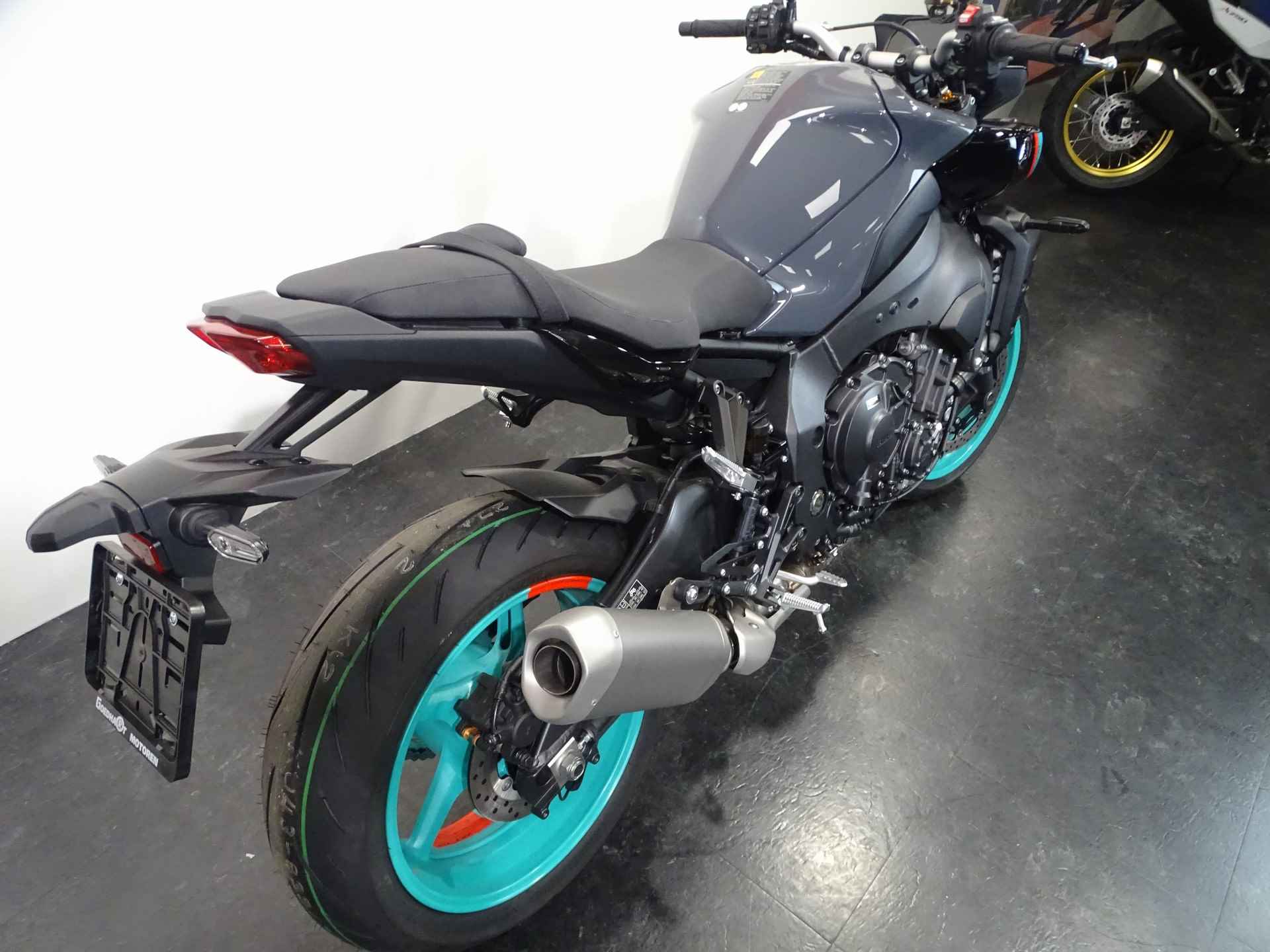 Yamaha MT-10 ABS - 3/7