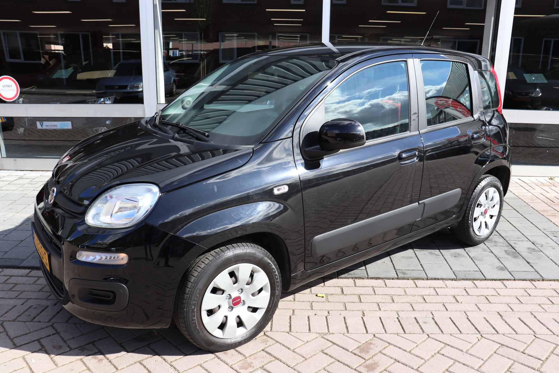 Fiat Panda 0.9 TwinAir Edizione Cool Automaat lage km stand. - 23/24