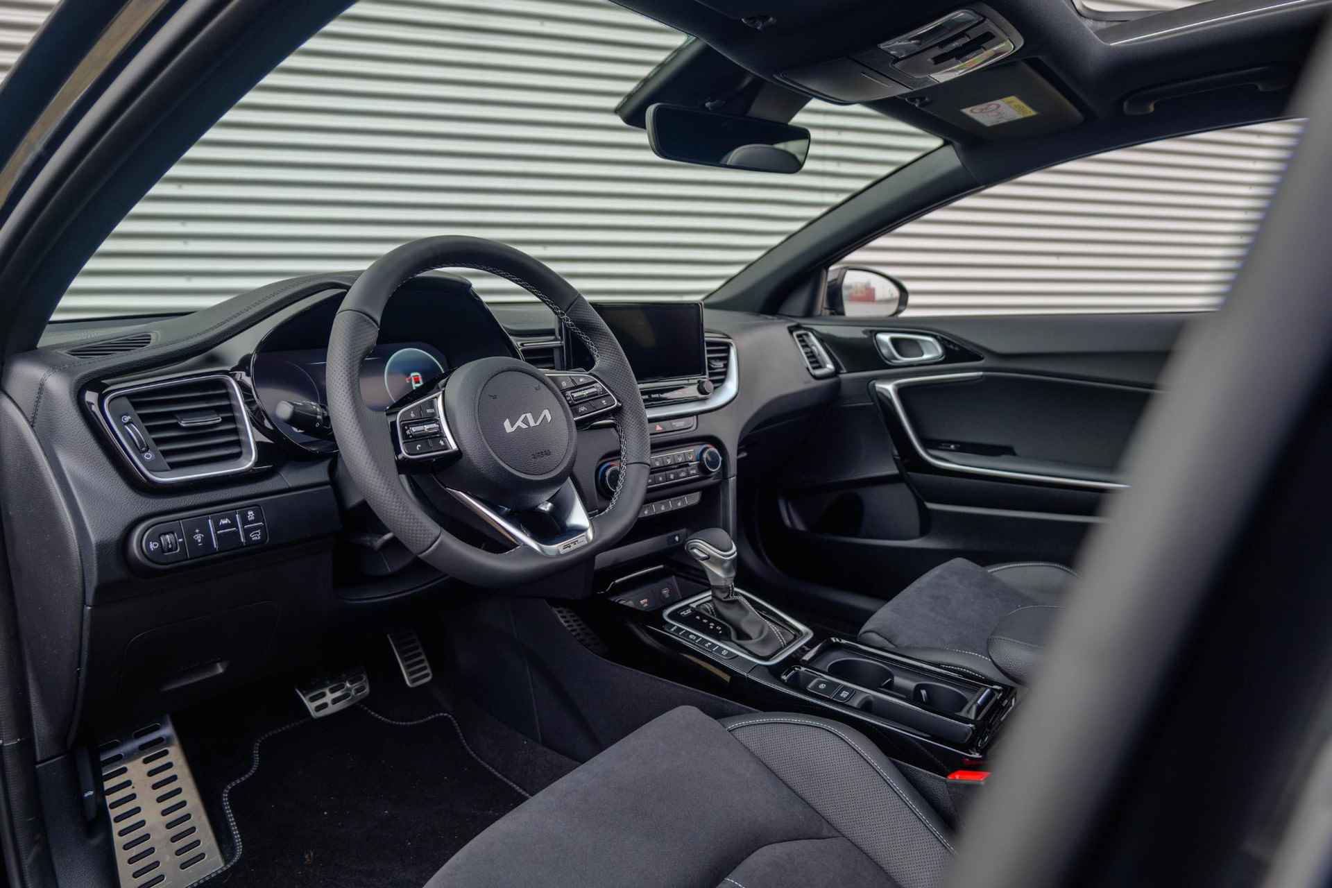 Kia ProCeed 1.5 T-GDi GT-PlusLine | Direct leverbaar | Panoramadak | Automaat | Memory Seats | JBL - 24/33